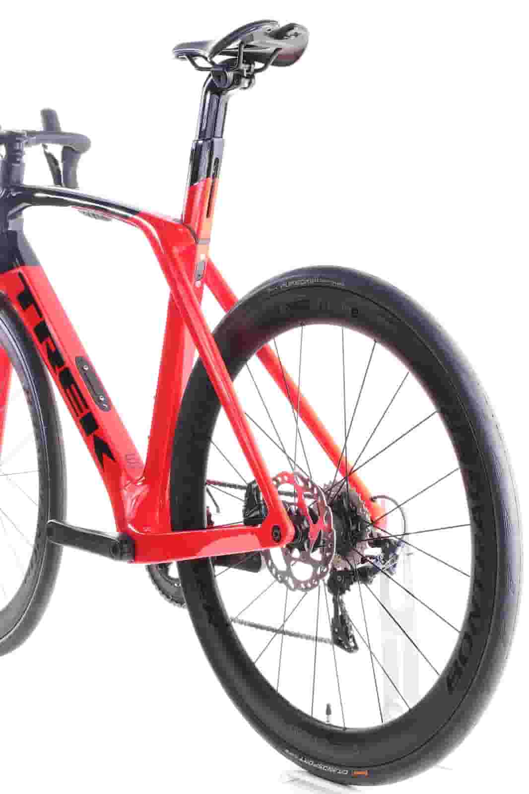 2021 trek bicycles Rail 9.8 AXS Mountain E-Bike The bike also features internal routing for a derailleur and dropper post Trek Verve 3 Disc Gen