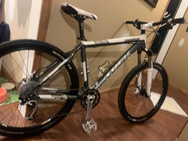 Trek 3900 2011 online