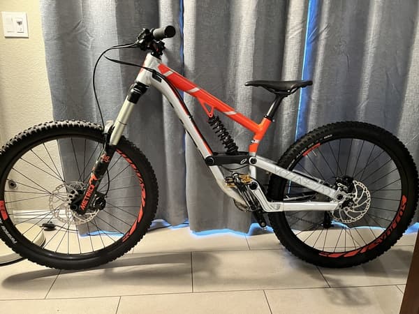 Scott scale top 765 2017