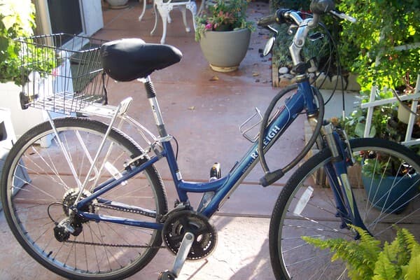 Used womens hybrid store bike for sale