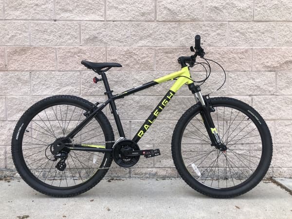 Raleigh talus 2 sales mens mountain bike review