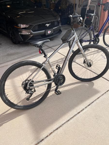 Specialized roll elite vs trek verve 3 outlet