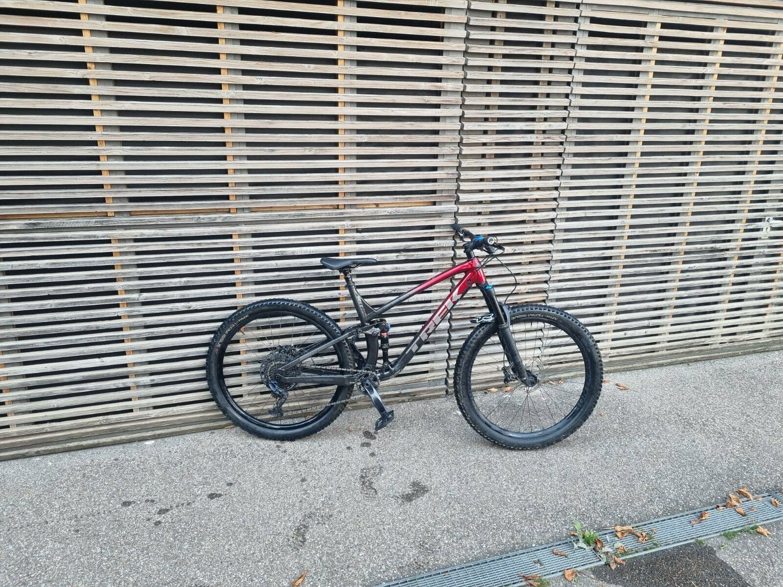 2021 trek fuel shop ex 8 blue book
