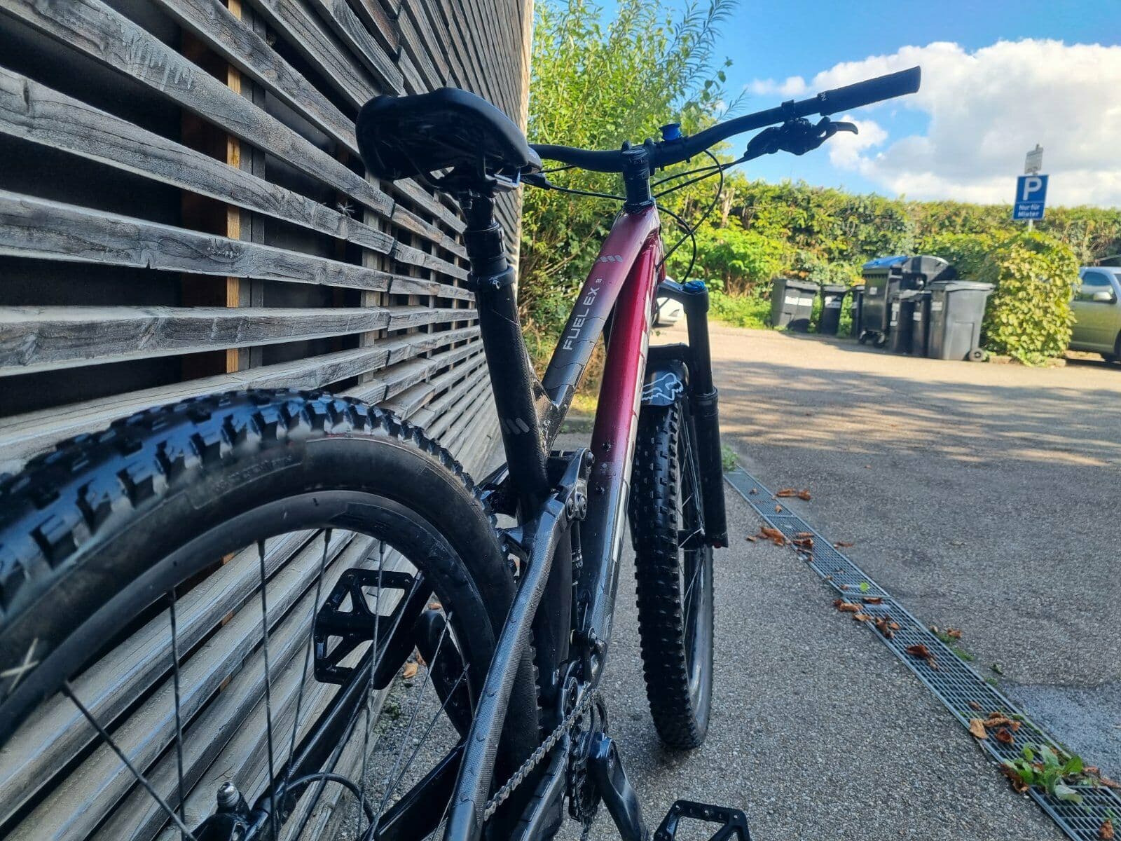 Trek fuel ex 8 blue hotsell book