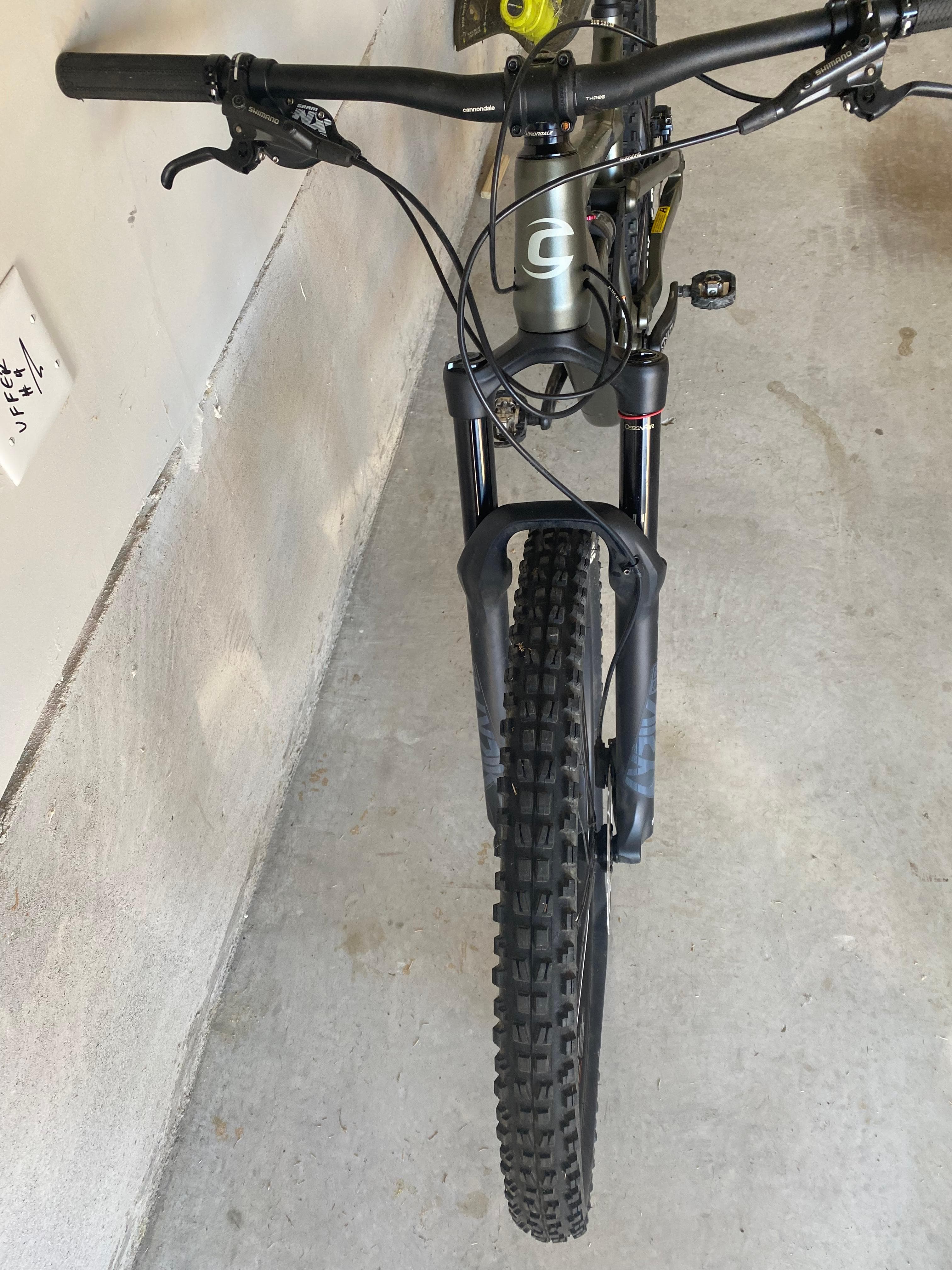 Cannondale jekyll al deals 4 29 bike