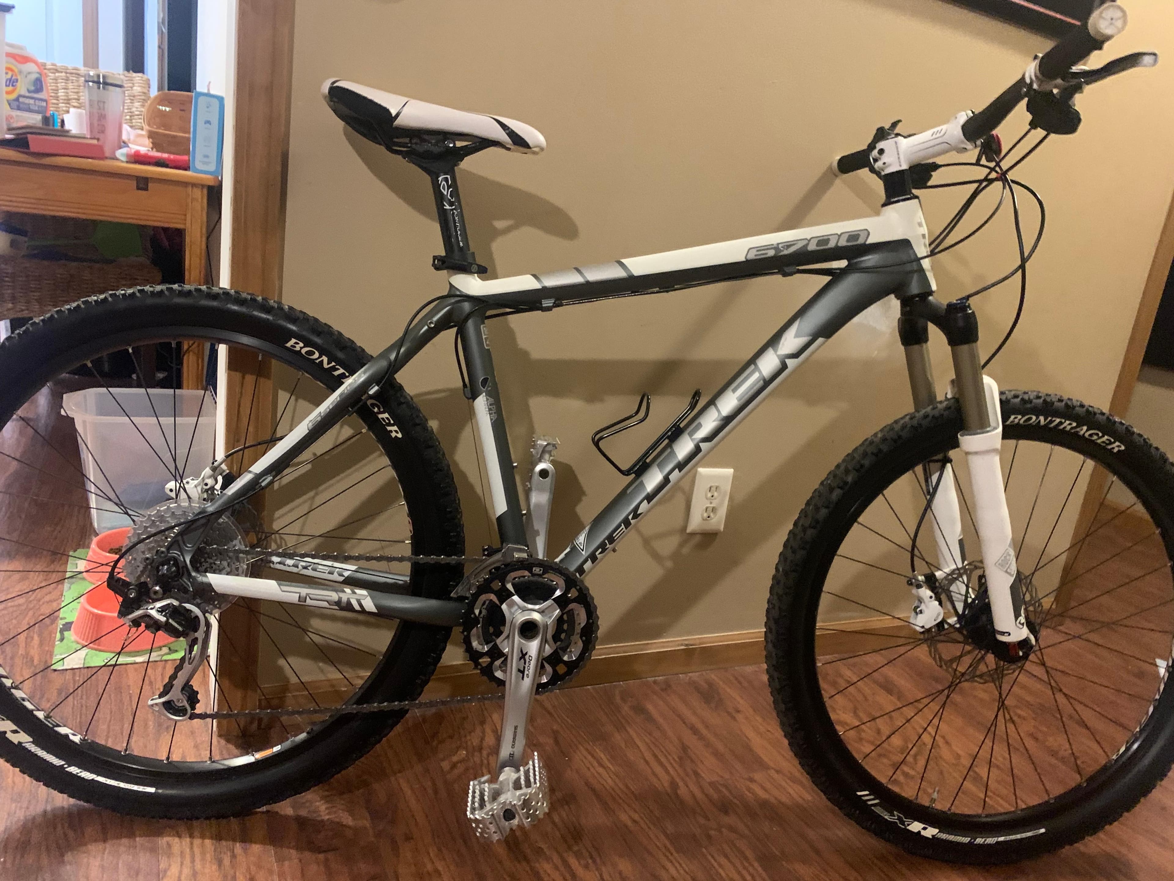 2011 Trek 6700 Disc BicycleBlueBook