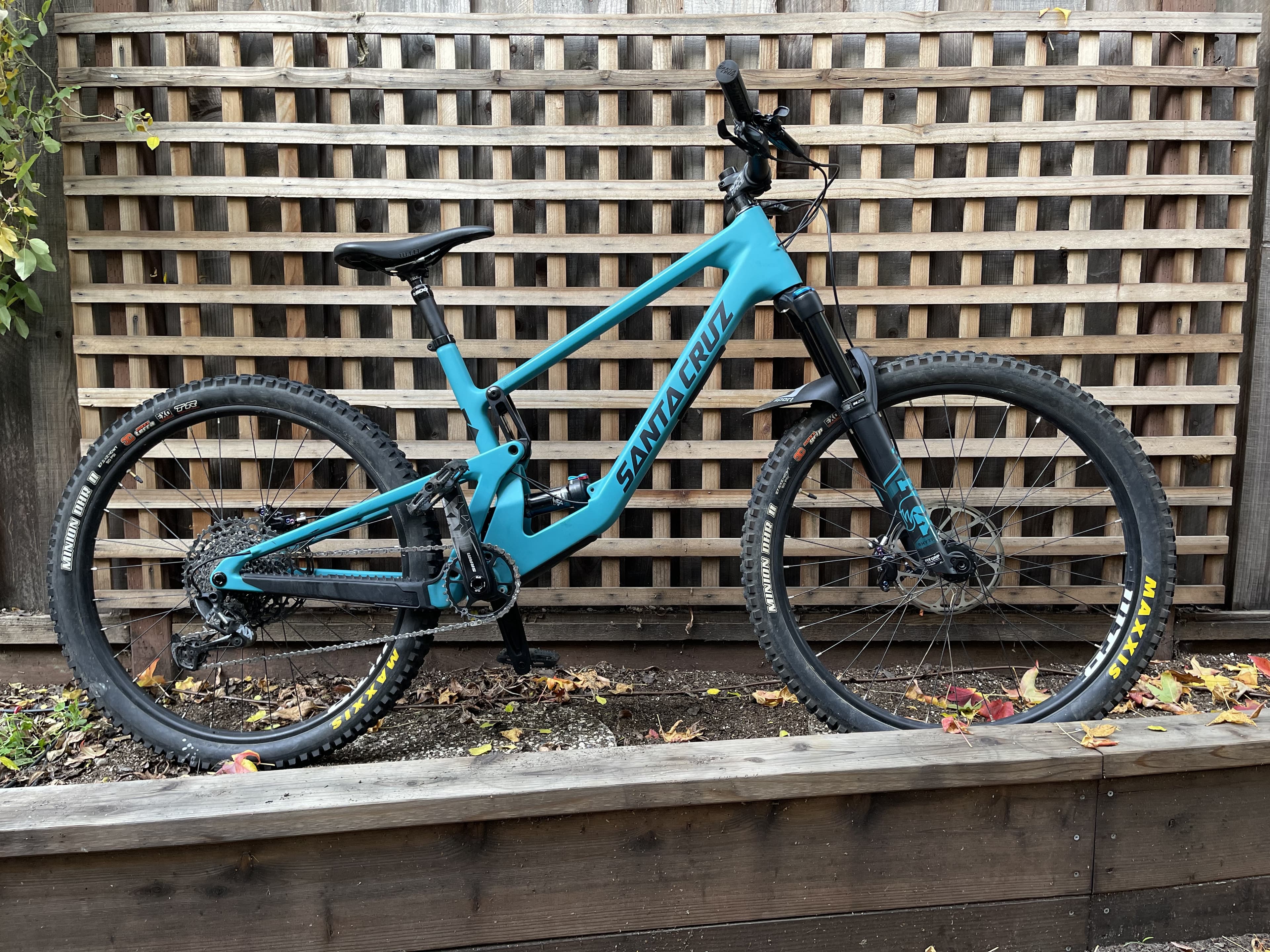 2021 Santa Cruz 5010 C R BicycleBlueBook