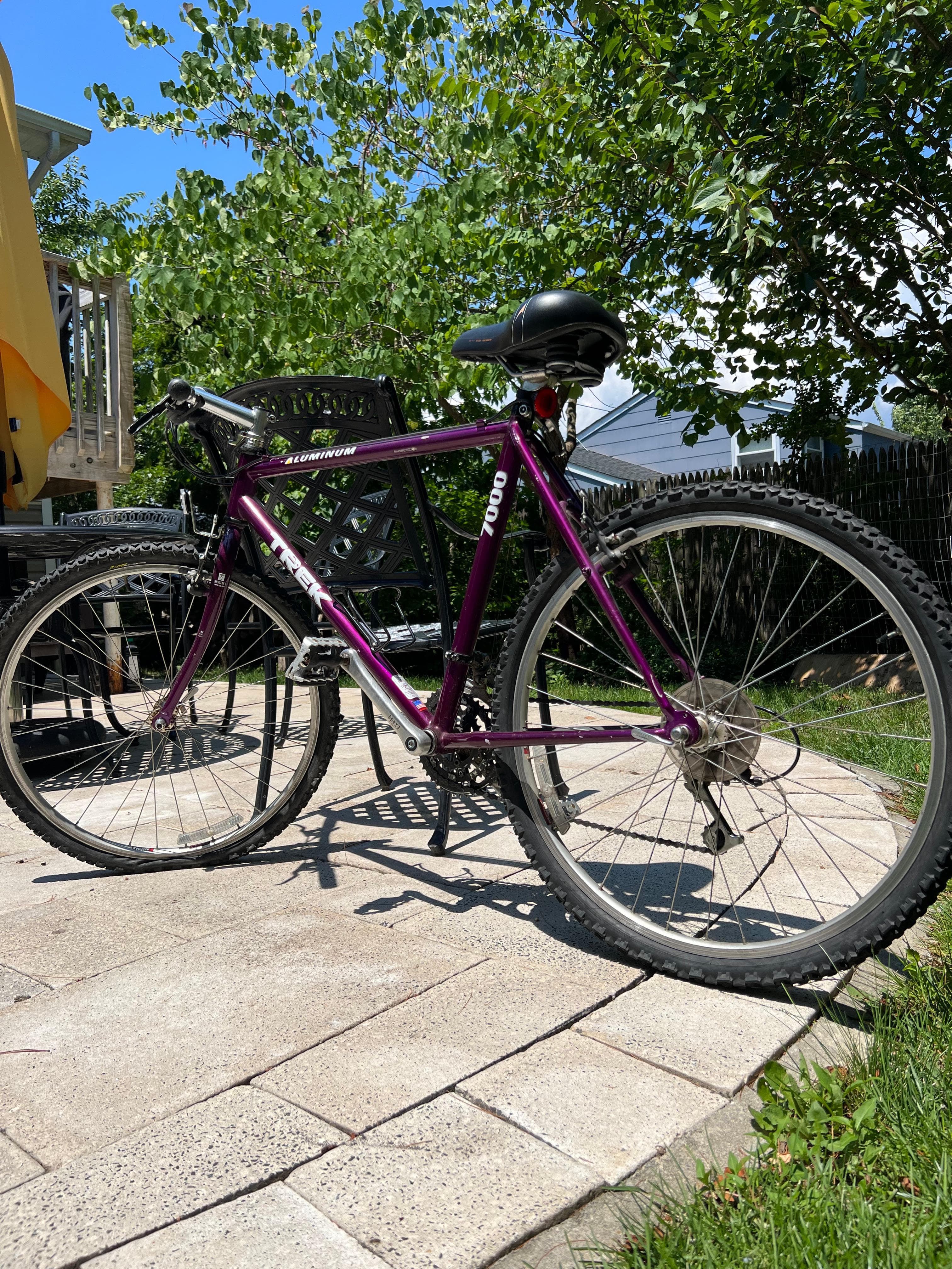 Trek 7000 hotsell road bike