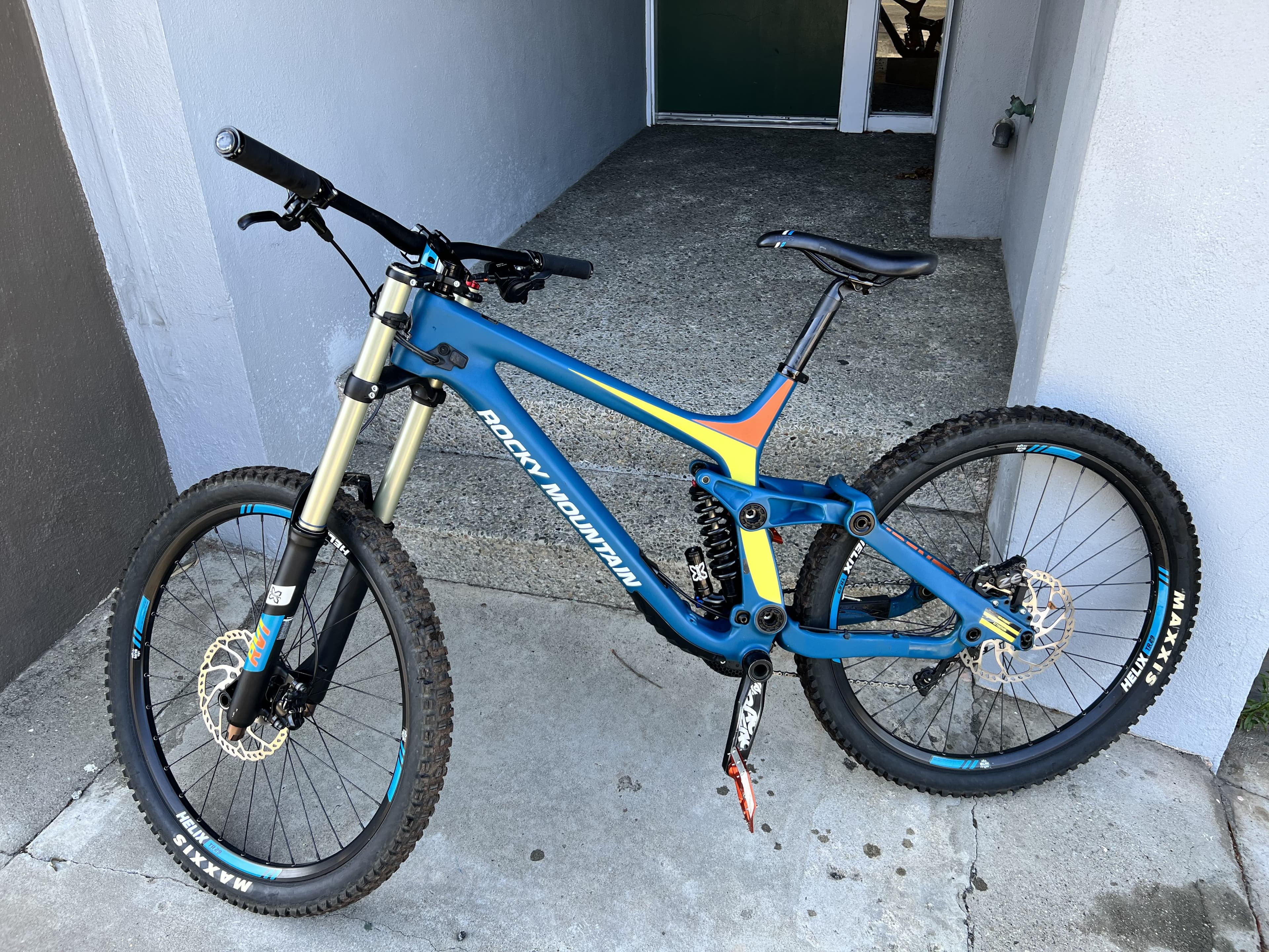 2016 Rocky Mountain Maiden Park BicycleBlueBook
