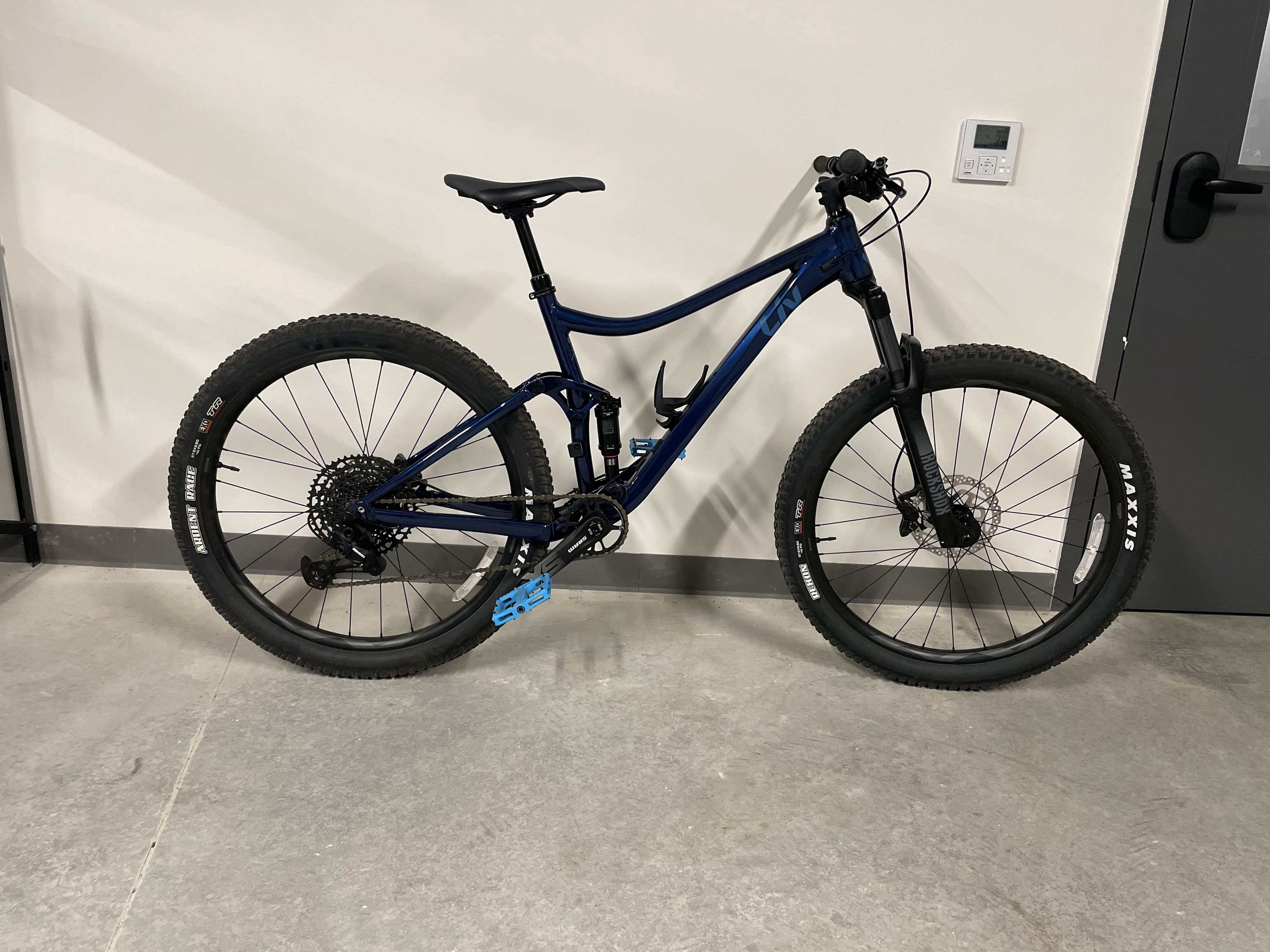 2021 Liv Embolden 1 BicycleBlueBook