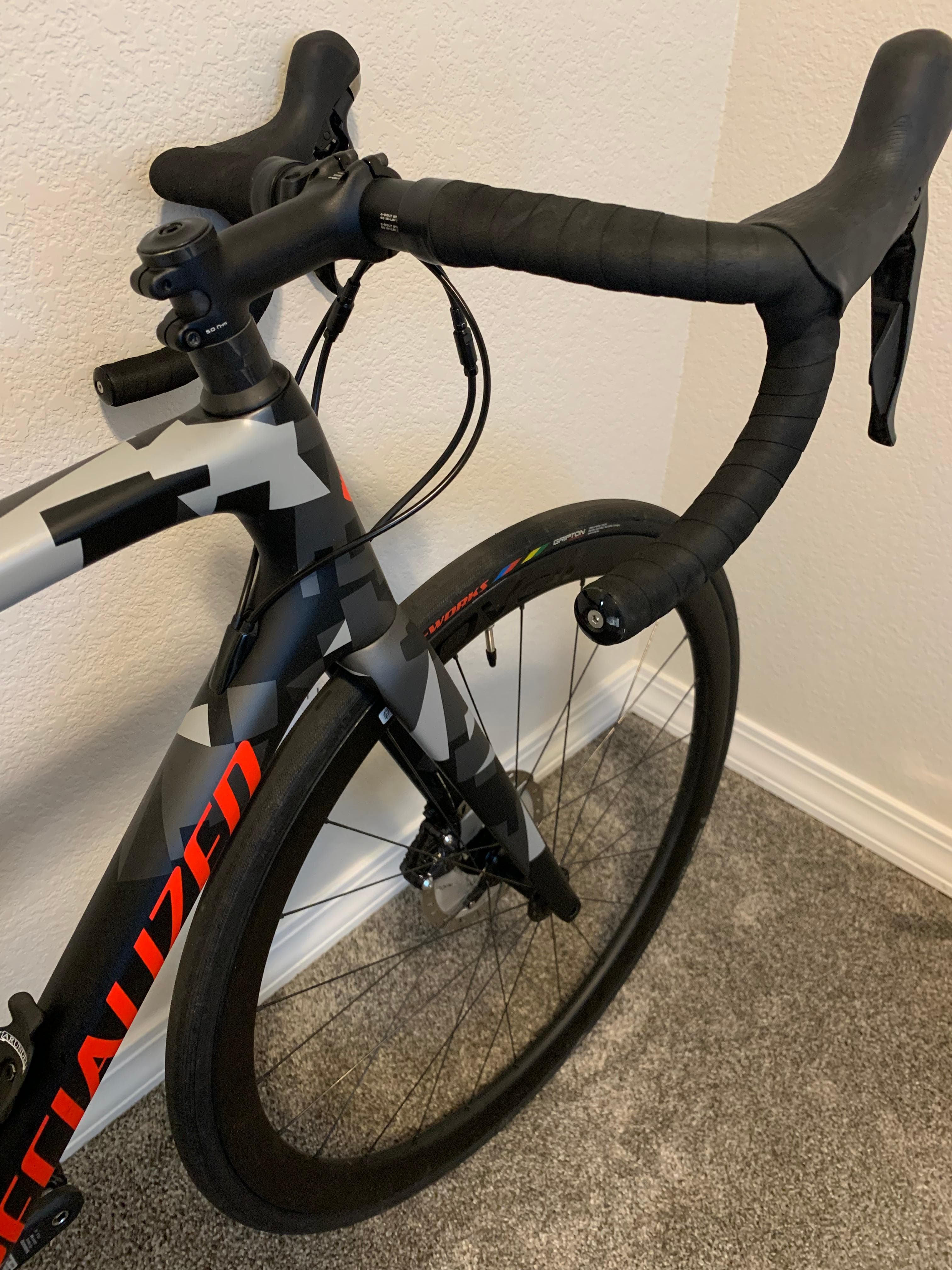 Specialized tarmac sale 2019 expert