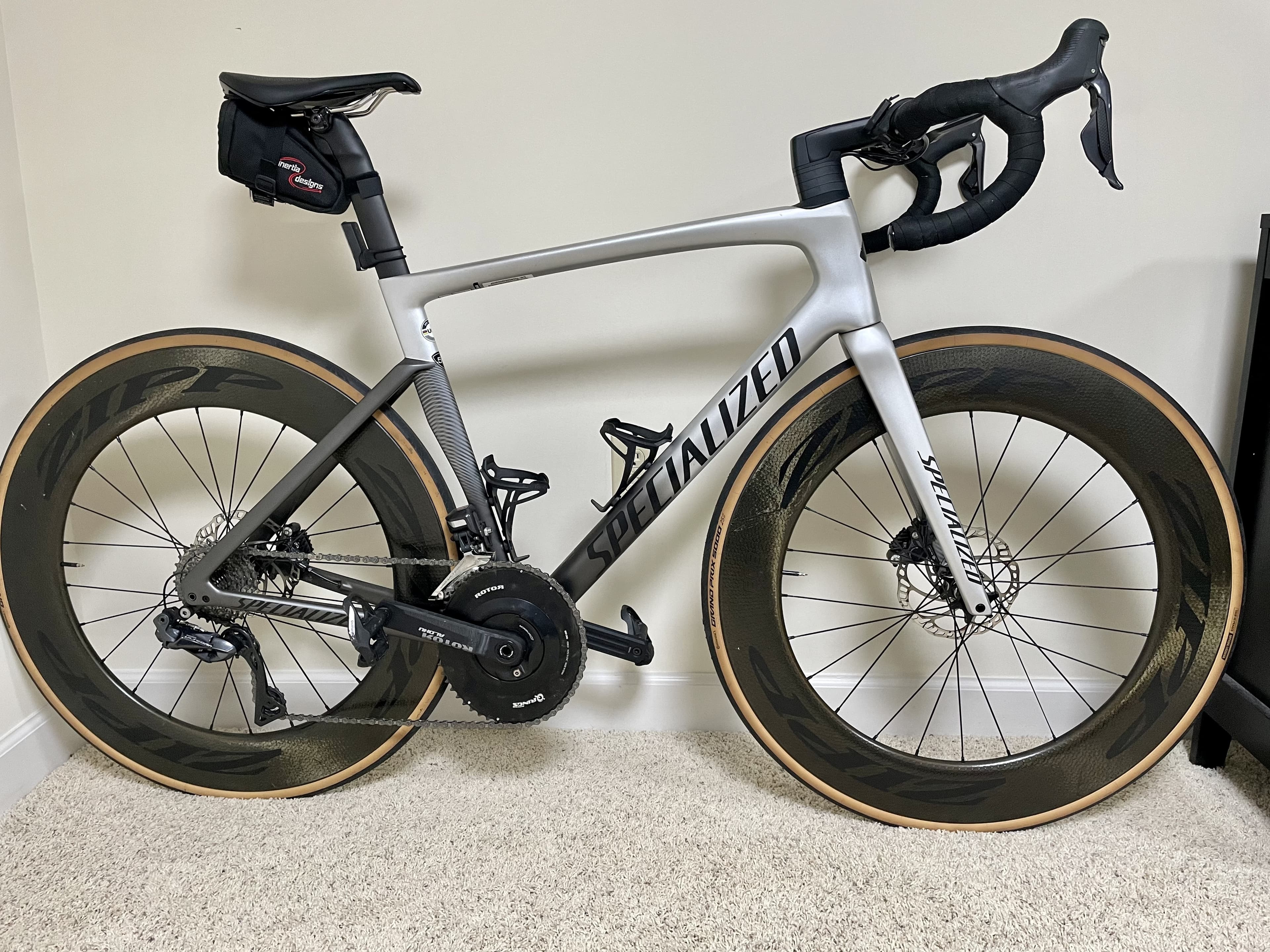 Specialized tarmac sl7 expert di2 deals 2021 road bike