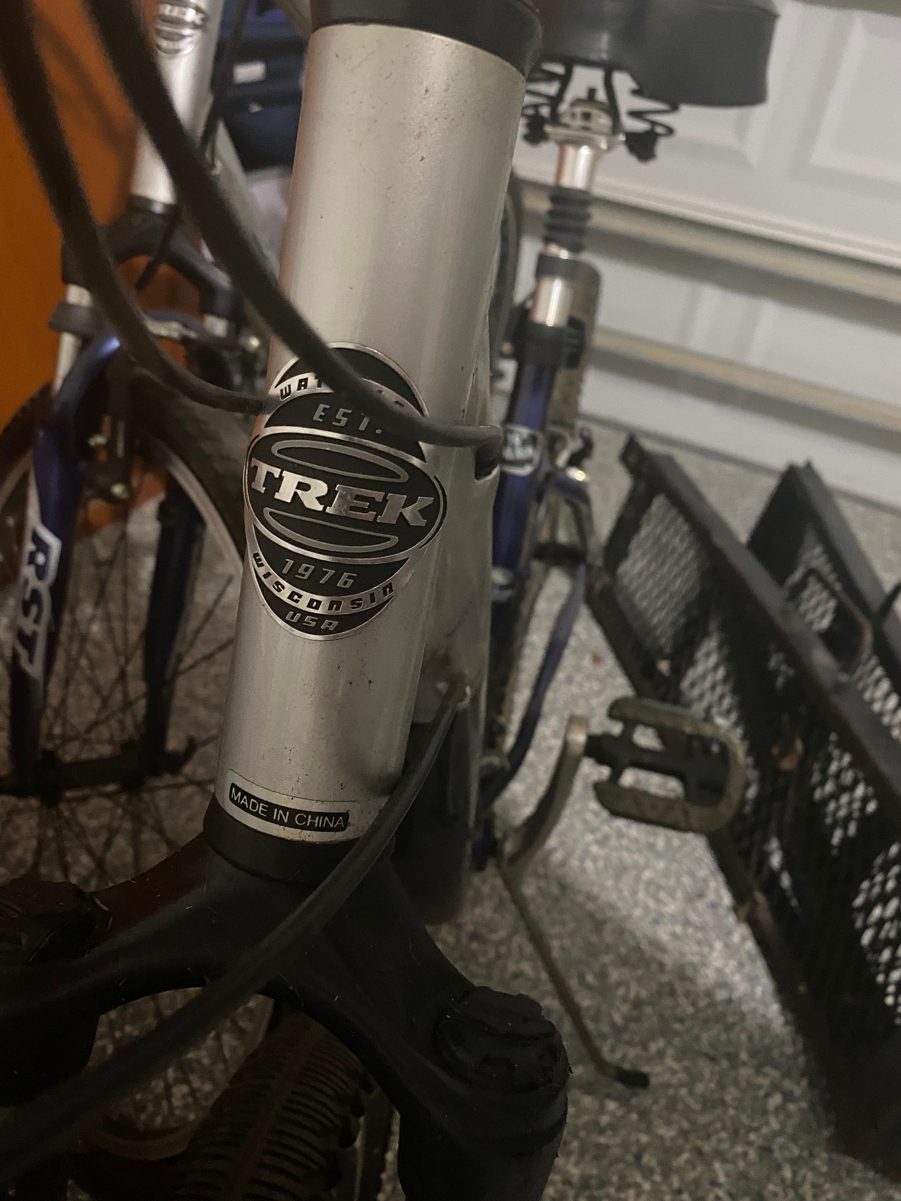2006 Trek Navigator 100 BicycleBlueBook