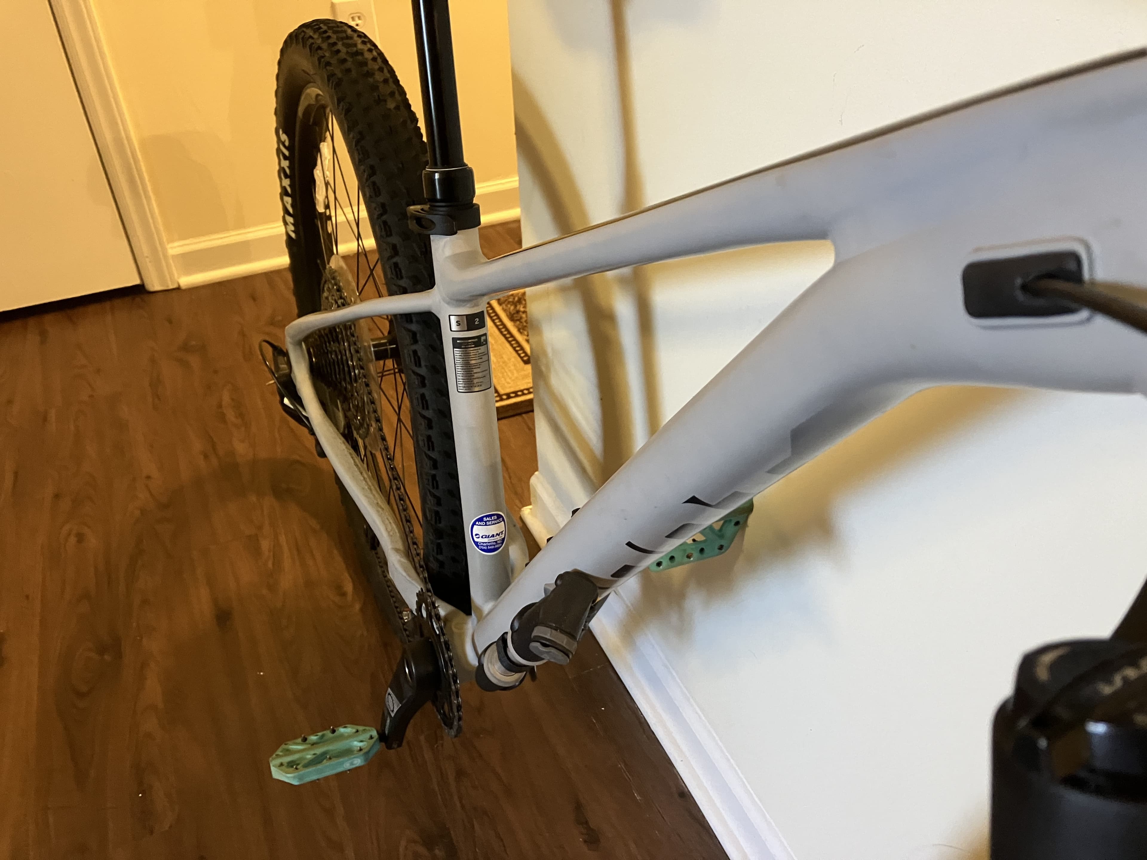 Trek x caliber 8 vs giant fathom 2 2025