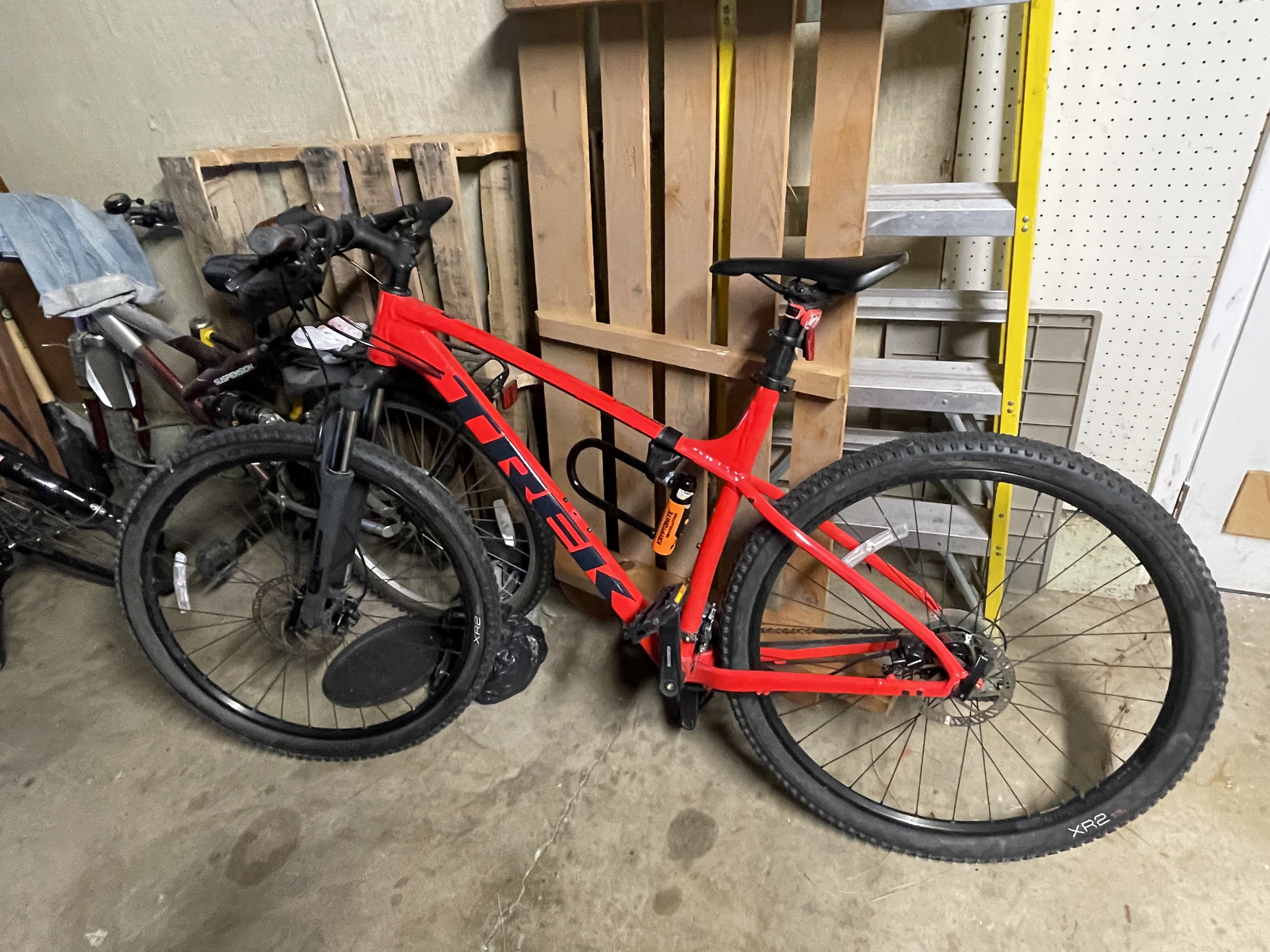 Trek marlin sale 6 2021 red