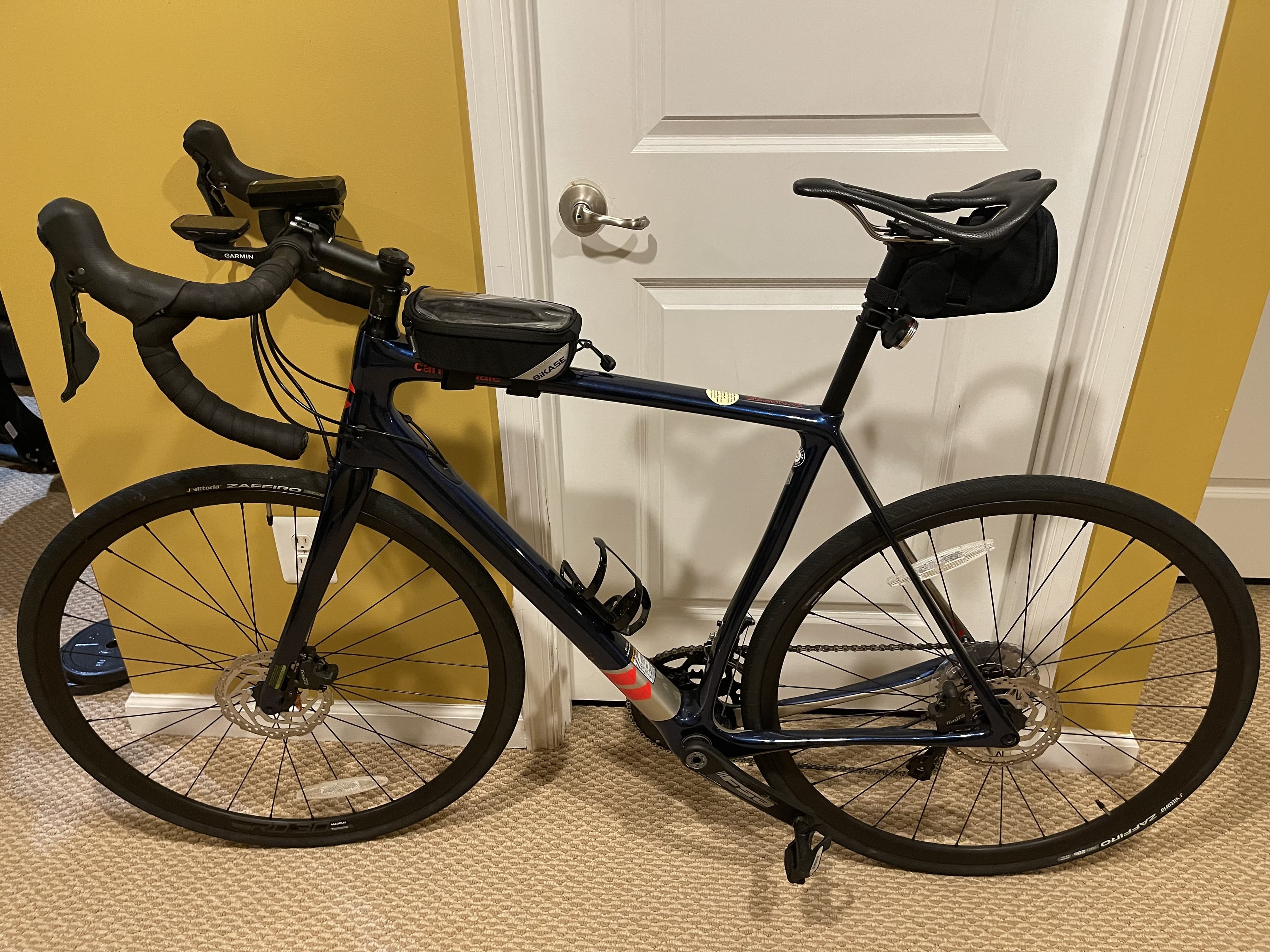 Cannondale synapse tiagra hotsell disc road bike 2021