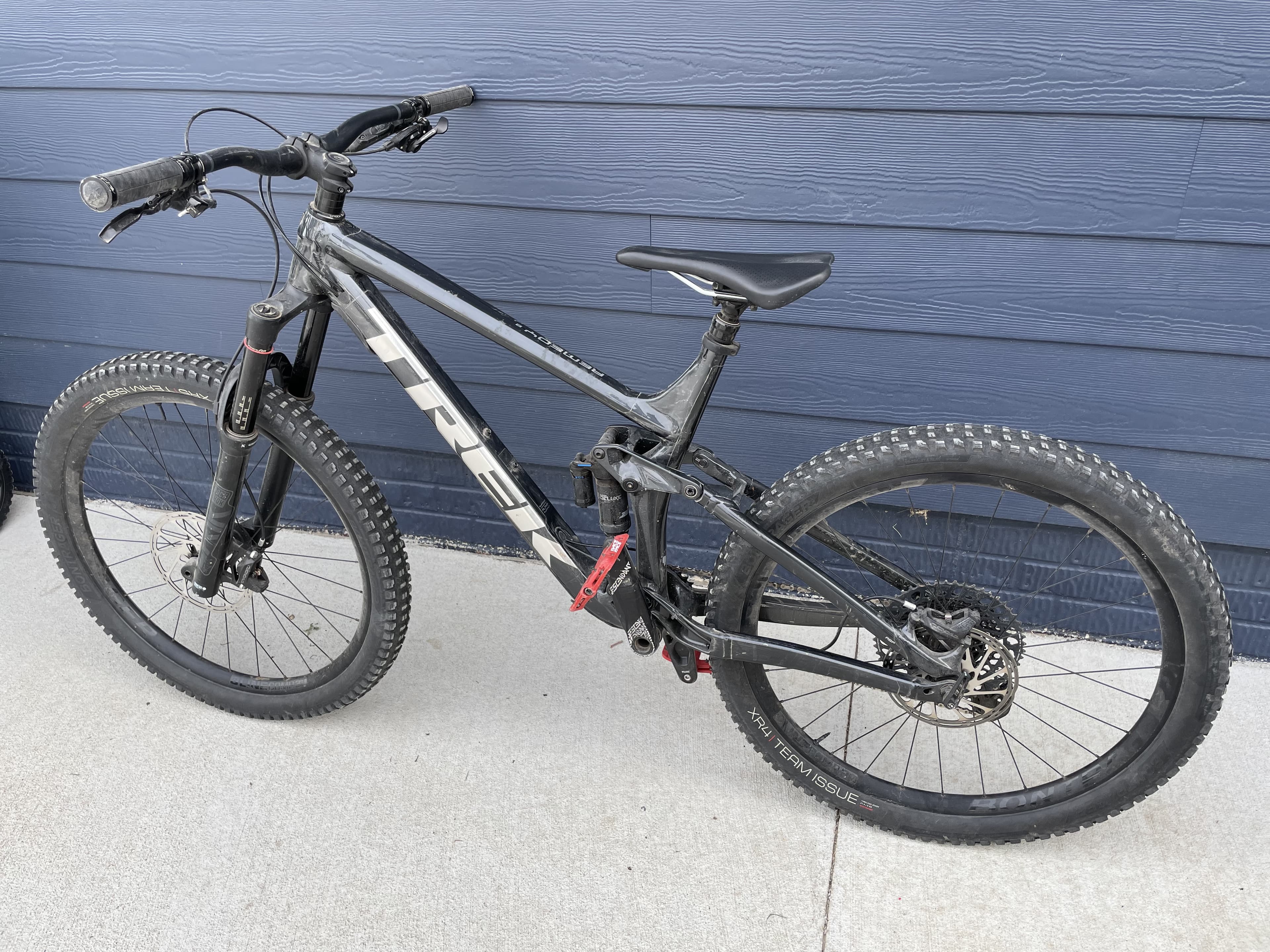 2018 trek remedy 8 sales blue book