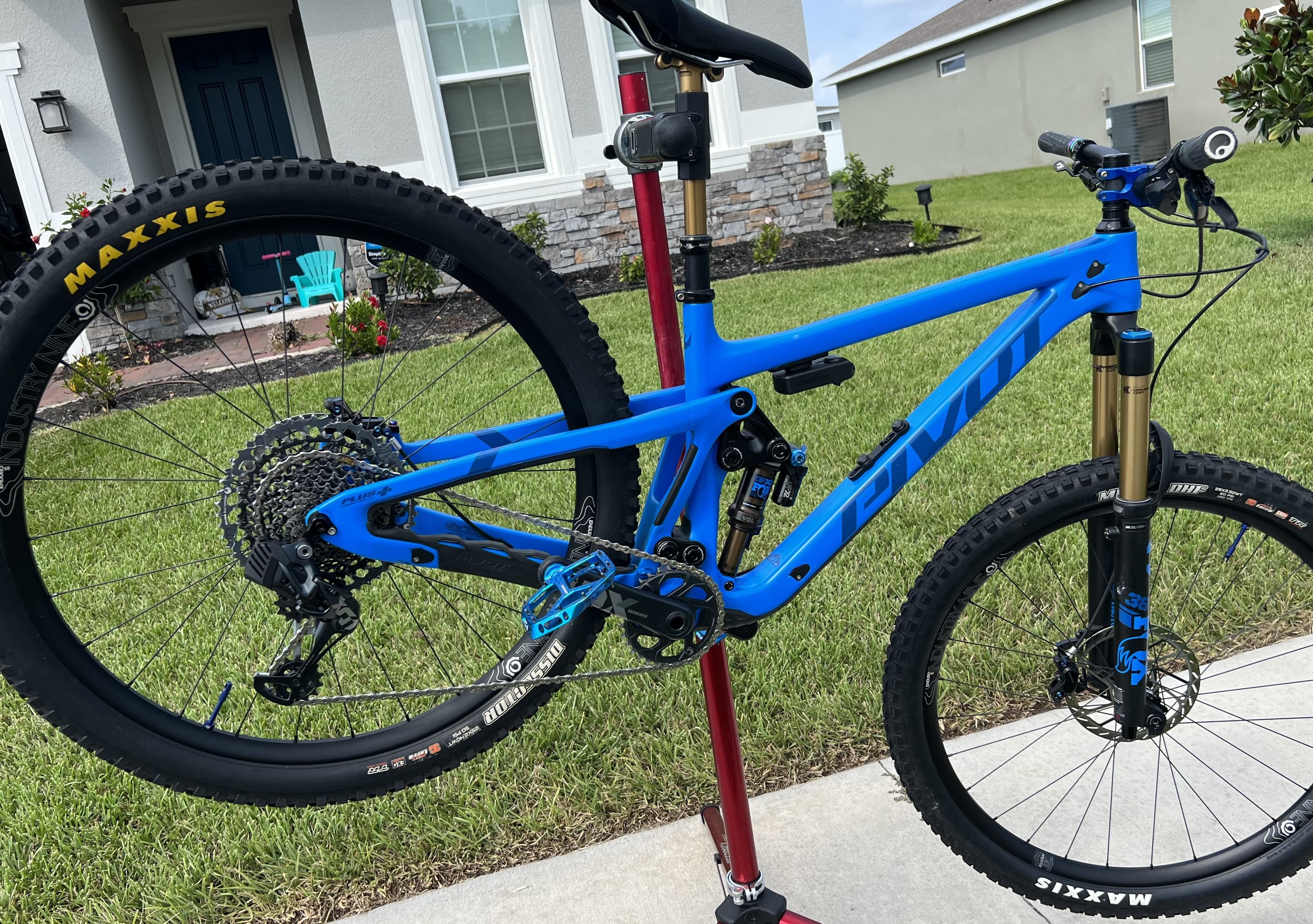 Used pivot on sale switchblade for sale