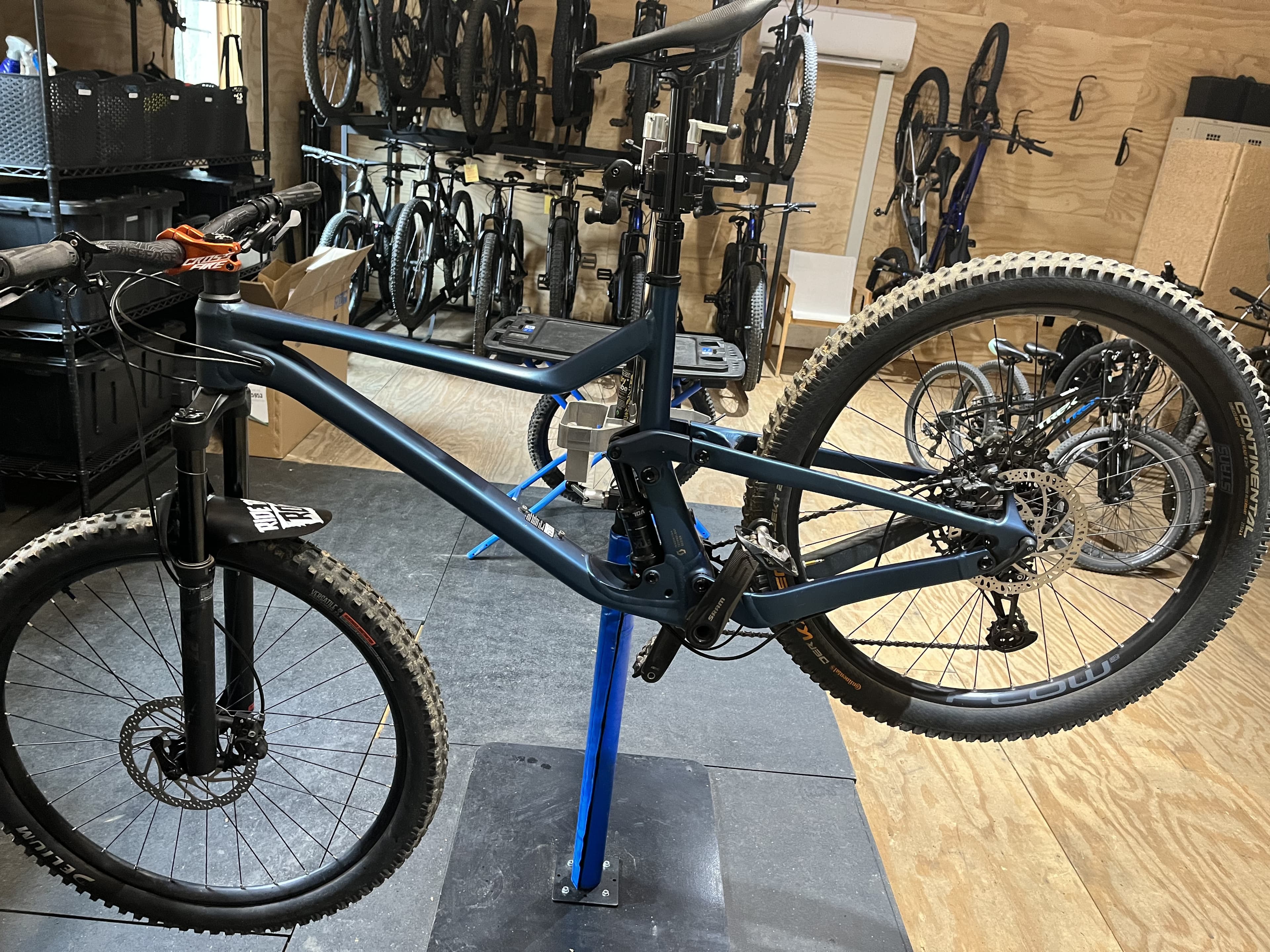 2021 Scott Genius 960 BicycleBlueBook
