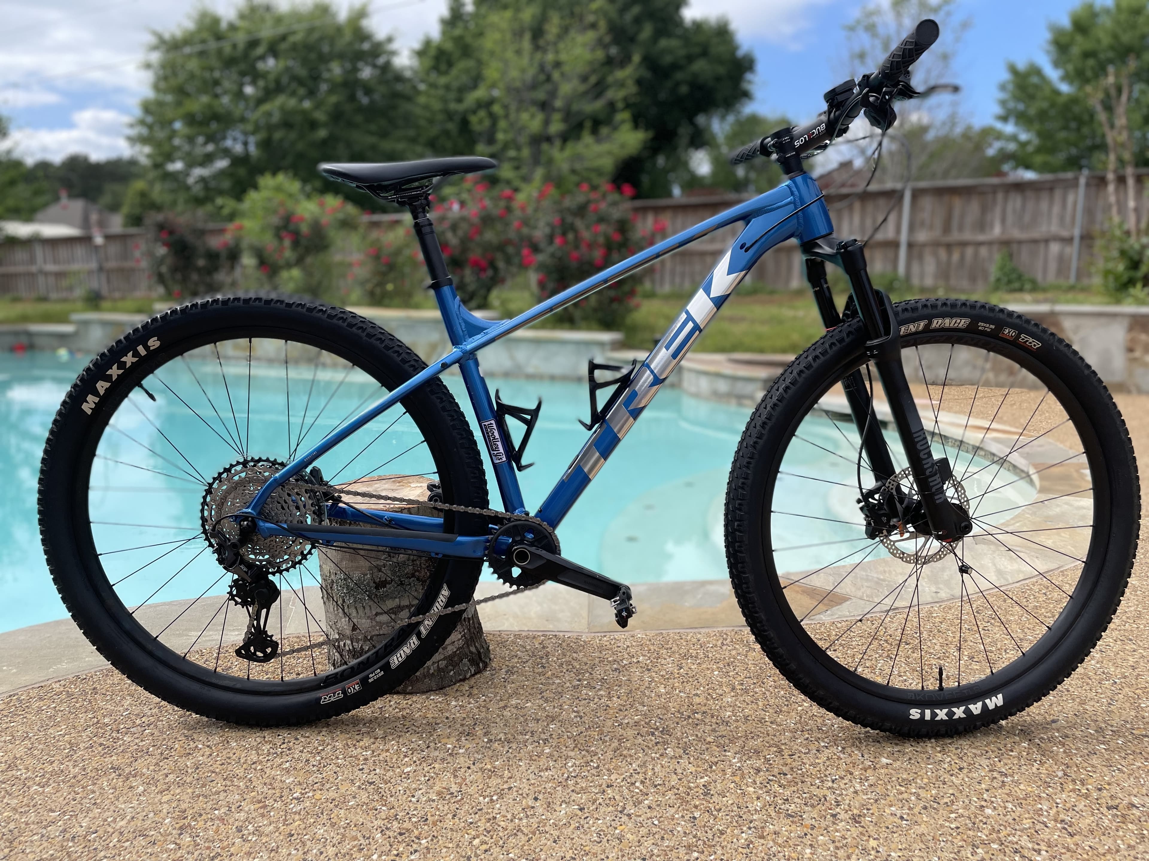 Trek x caliber 2025 blue