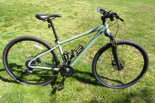 2022 cannondale Quick CX 3 BicycleBlueBook
