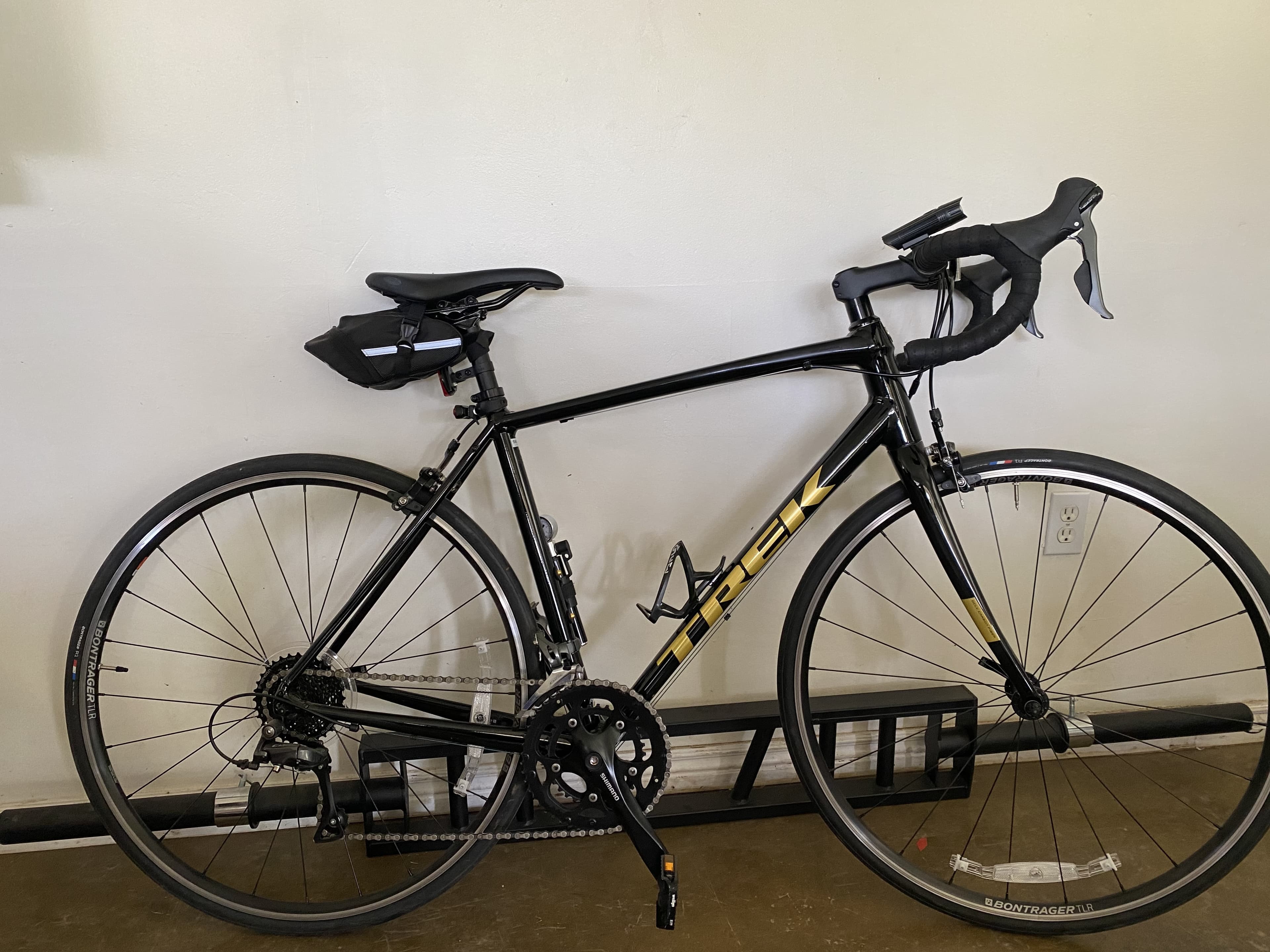 Trek domane al 2 hotsell 2021 disc