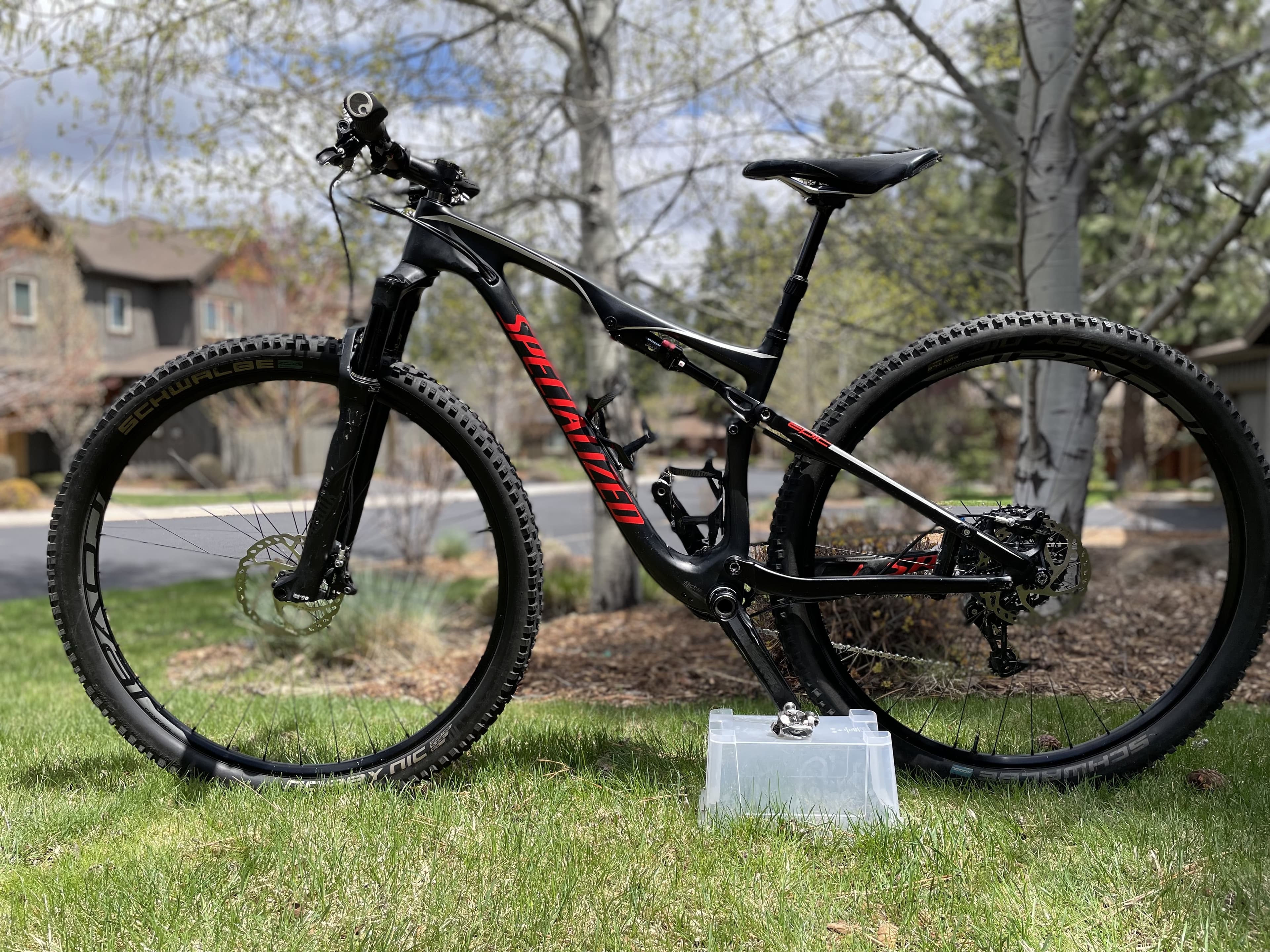 Specialized epic comp hotsell carbon 29 2016