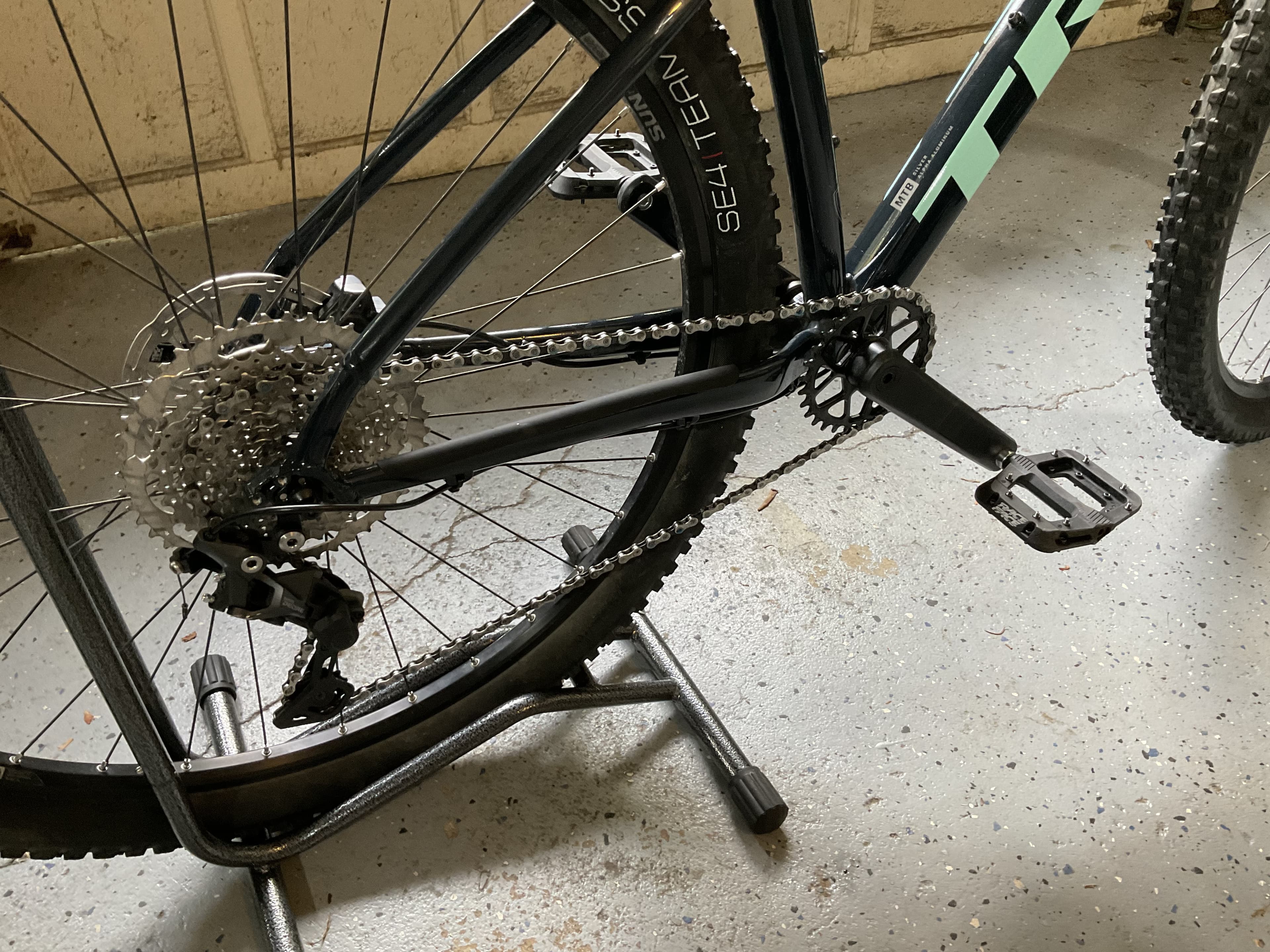 Trek marlin 2025 silver alpha 6