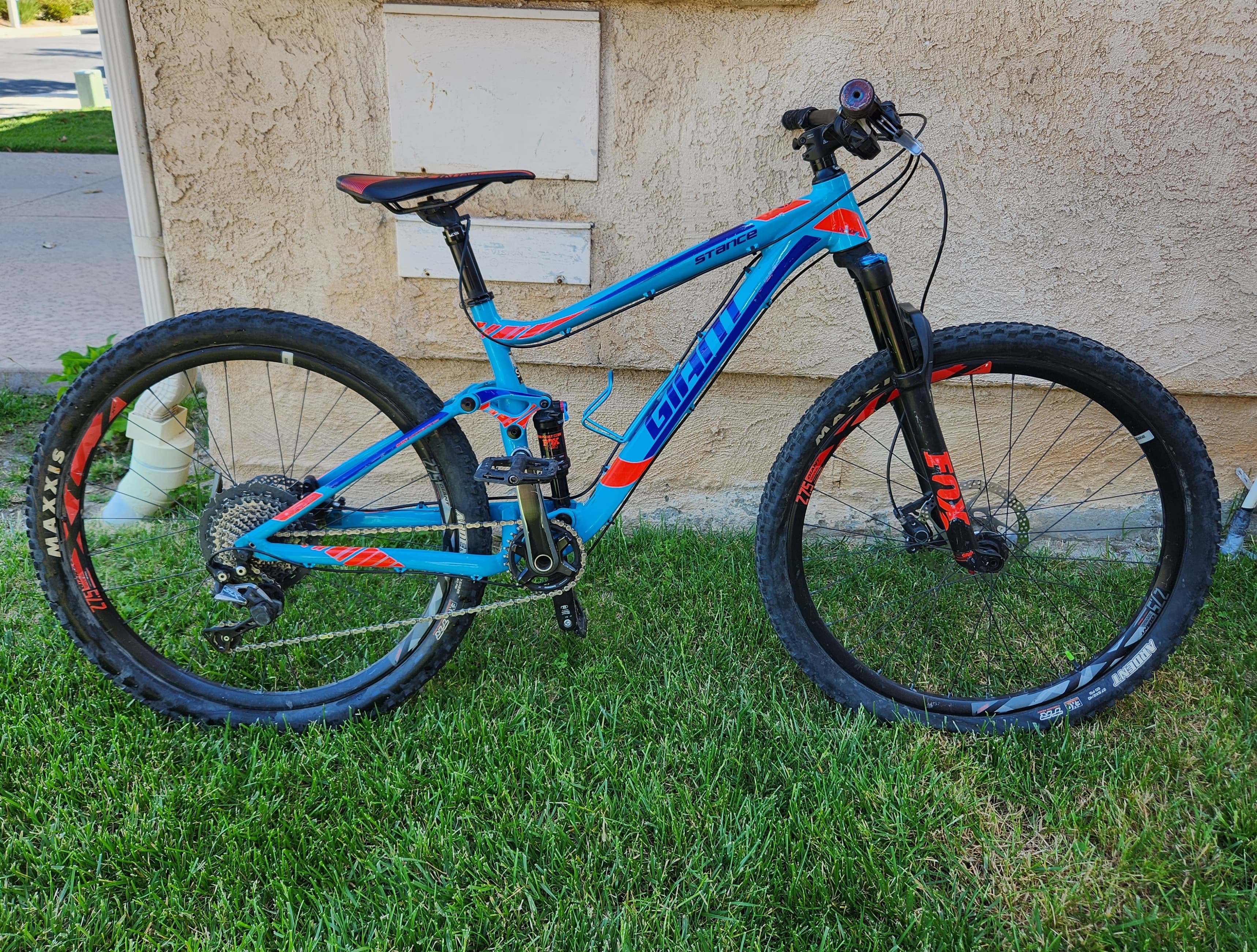 2018 Giant Stance 1 BicycleBlueBook