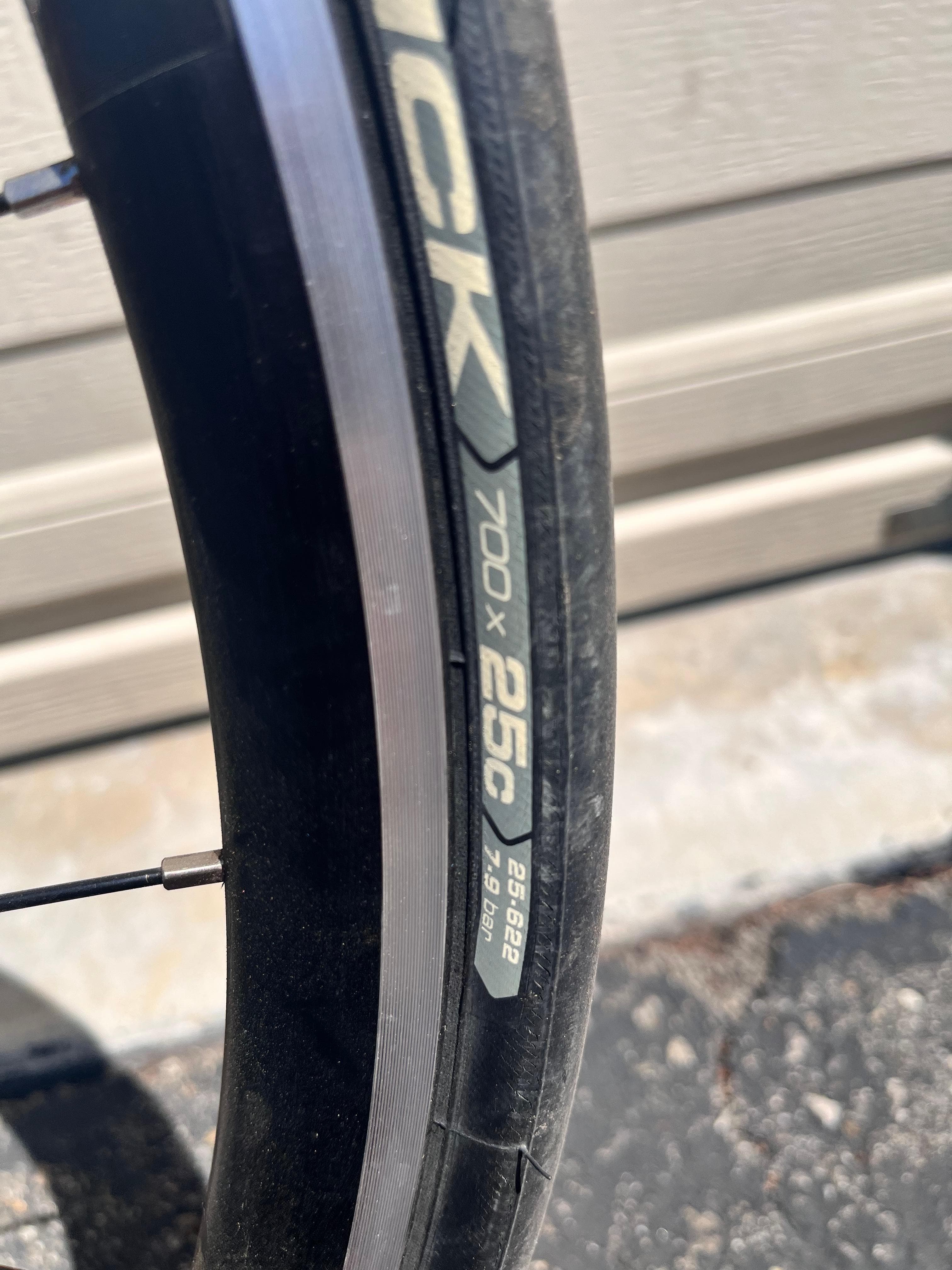 2012 fuji 2025 roubaix 3.0
