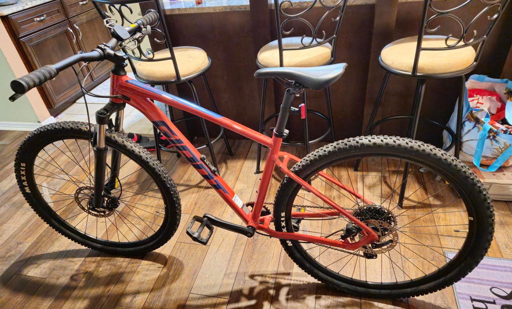 2021 Giant Talon 2 BicycleBlueBook