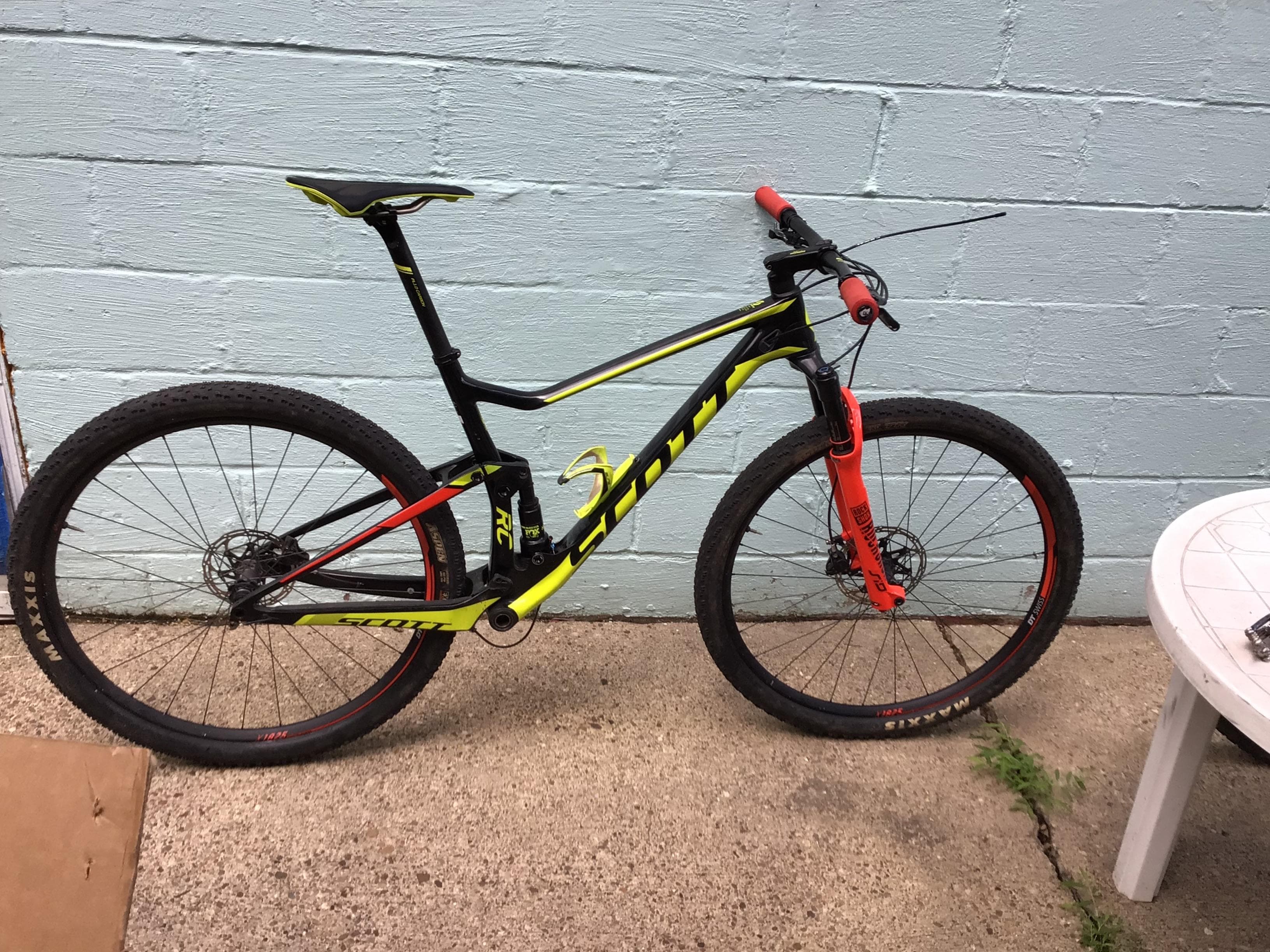 2018 Scott Spark 900 RC World Cup size BicycleBlueBook