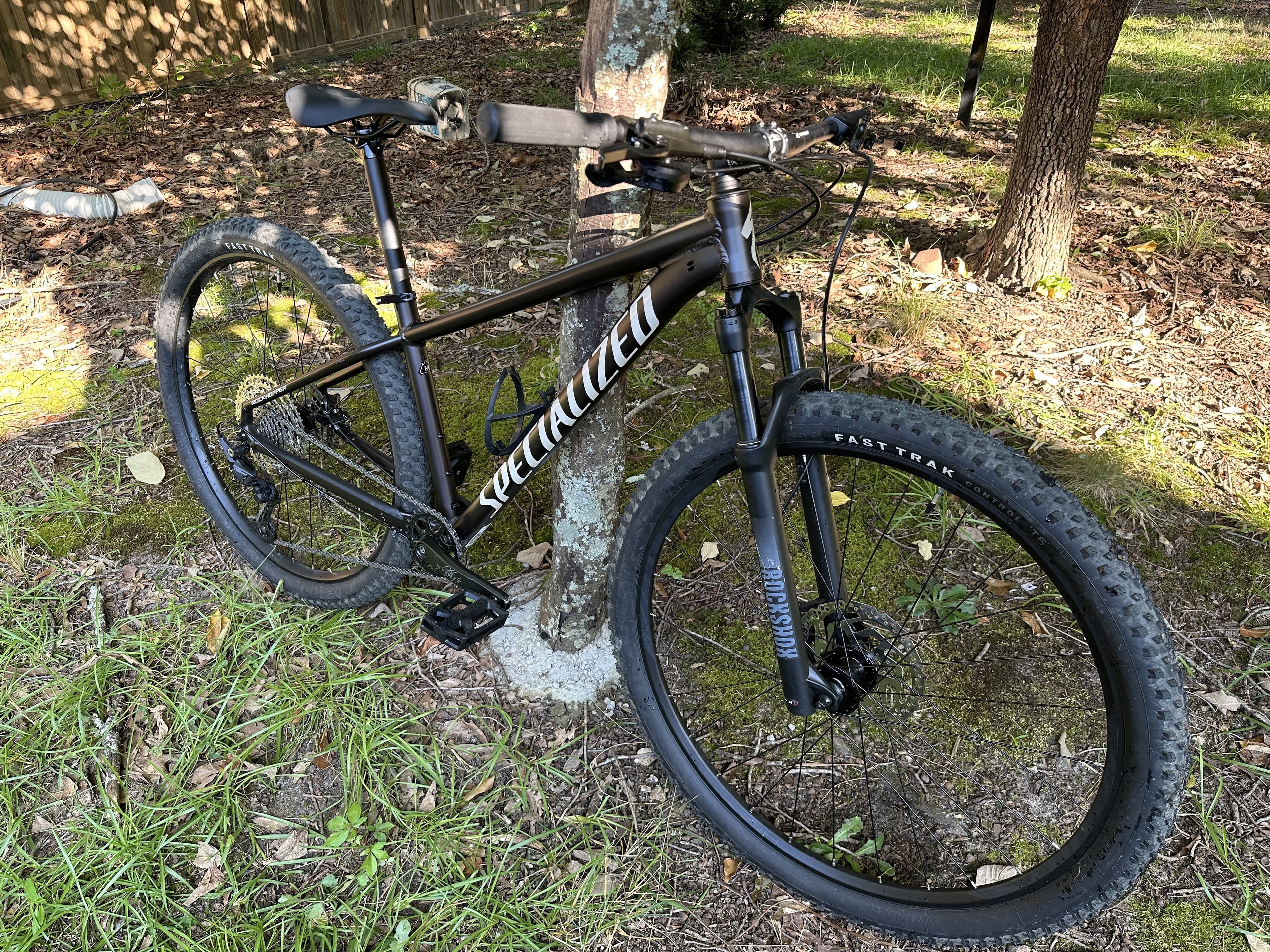 Specialized rockhopper deals 2021 black
