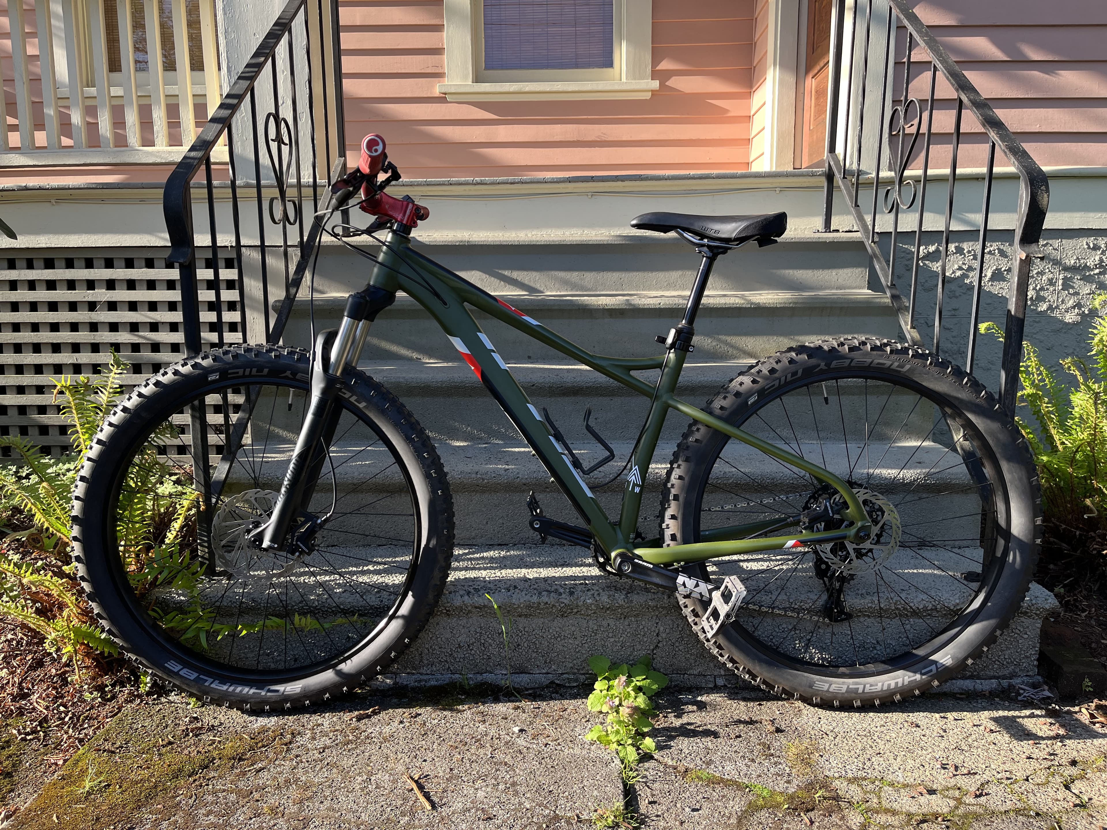 2019 Fuji tahoe 1.5 BicycleBlueBook