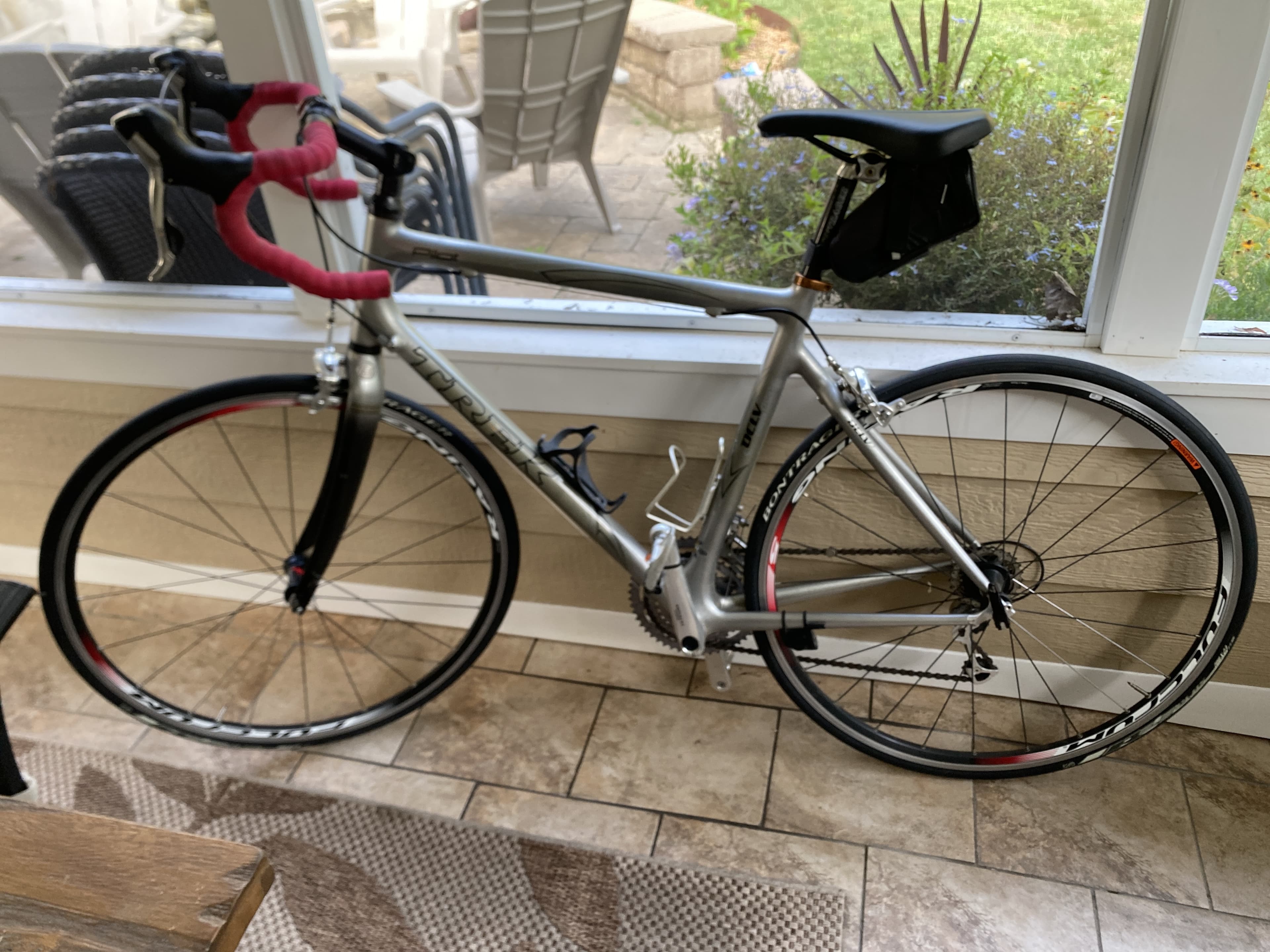trek pilot 5.2