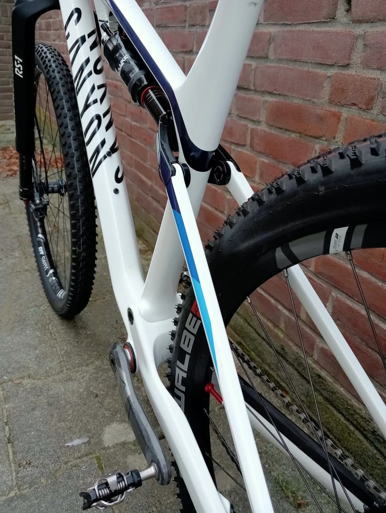 Lux cf slx 2025 9 team 2021