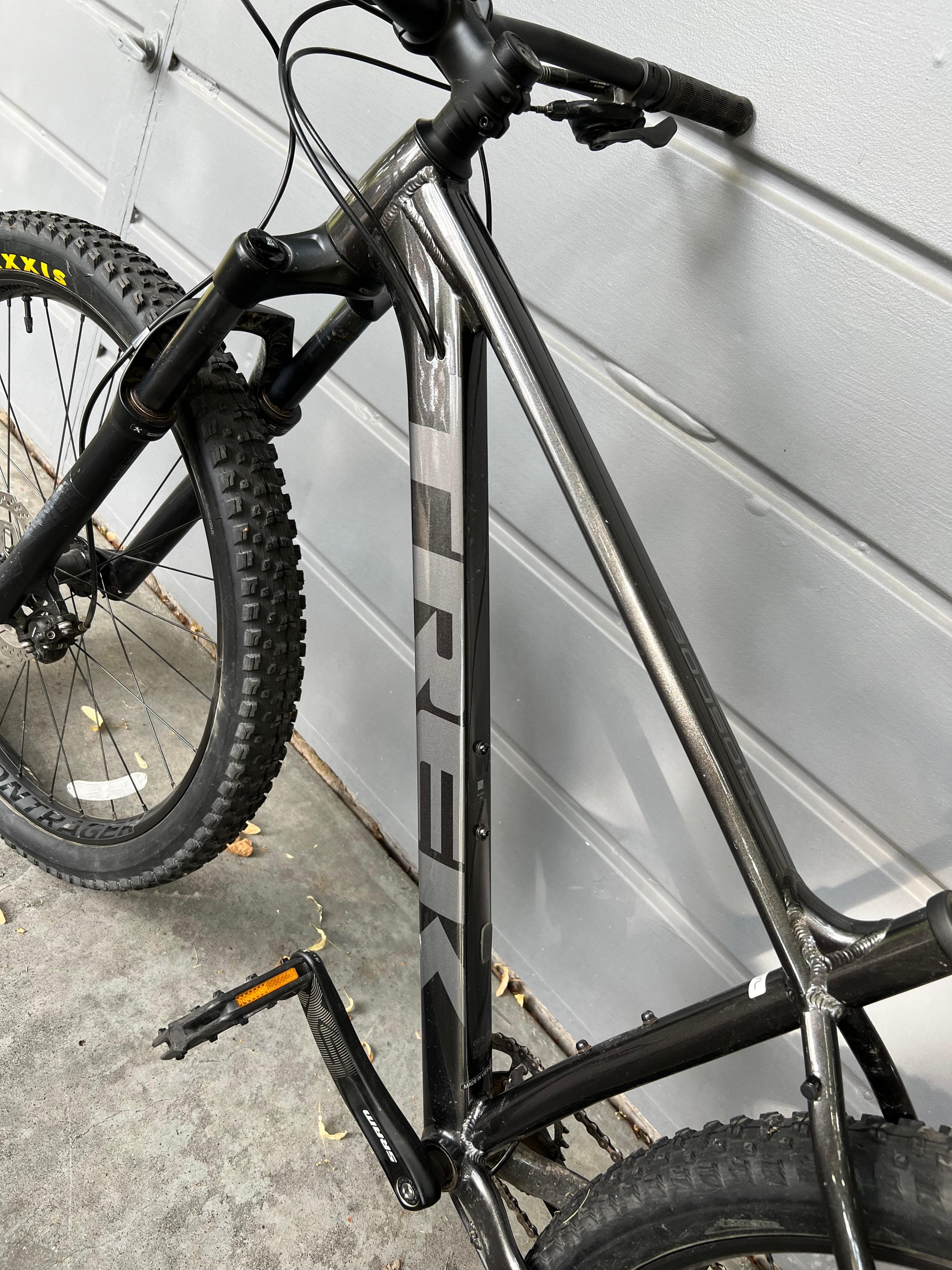 2021 Trek Roscoe 7 BicycleBlueBook