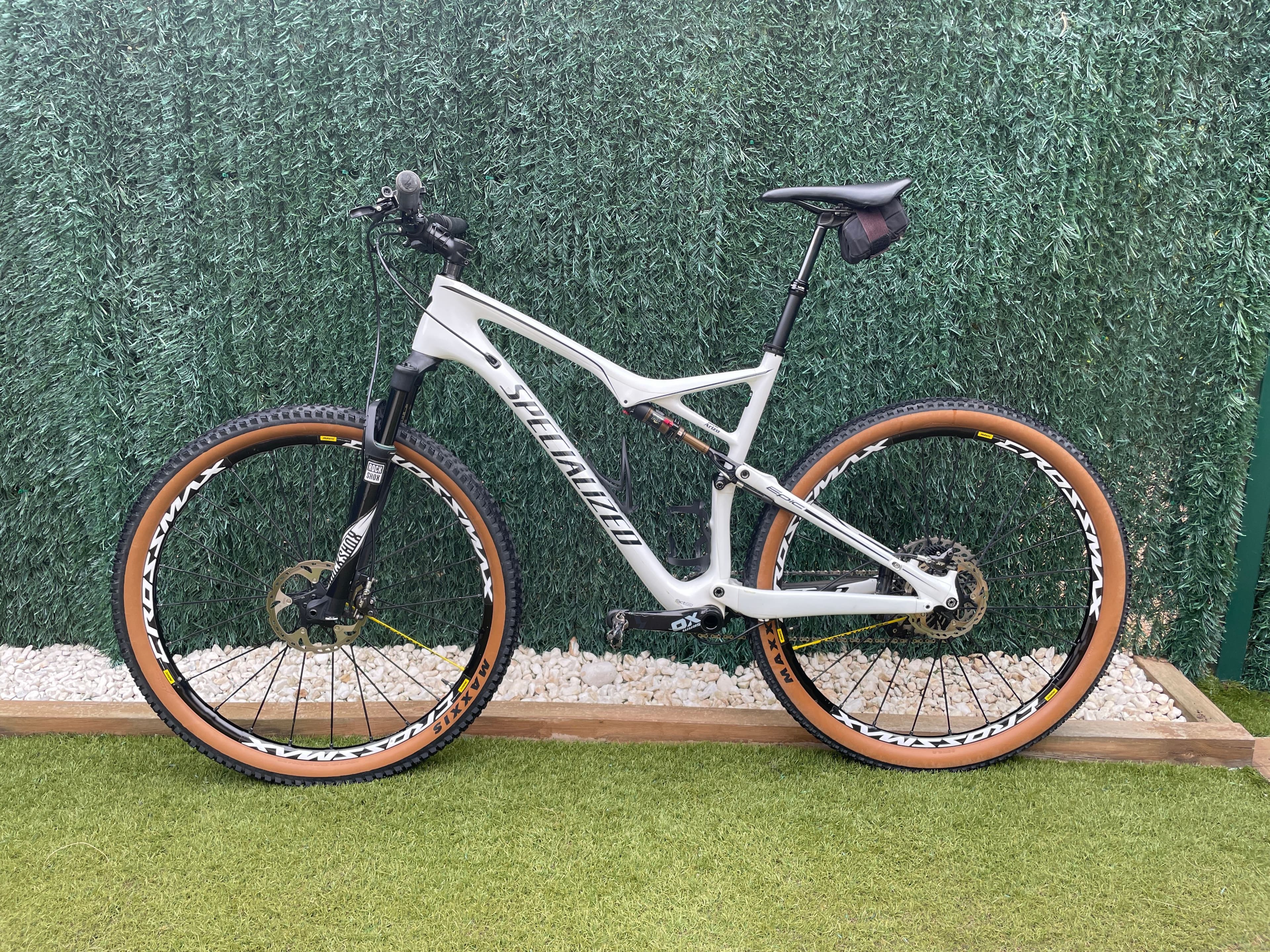 Specialized epic clearance 2017 carbon