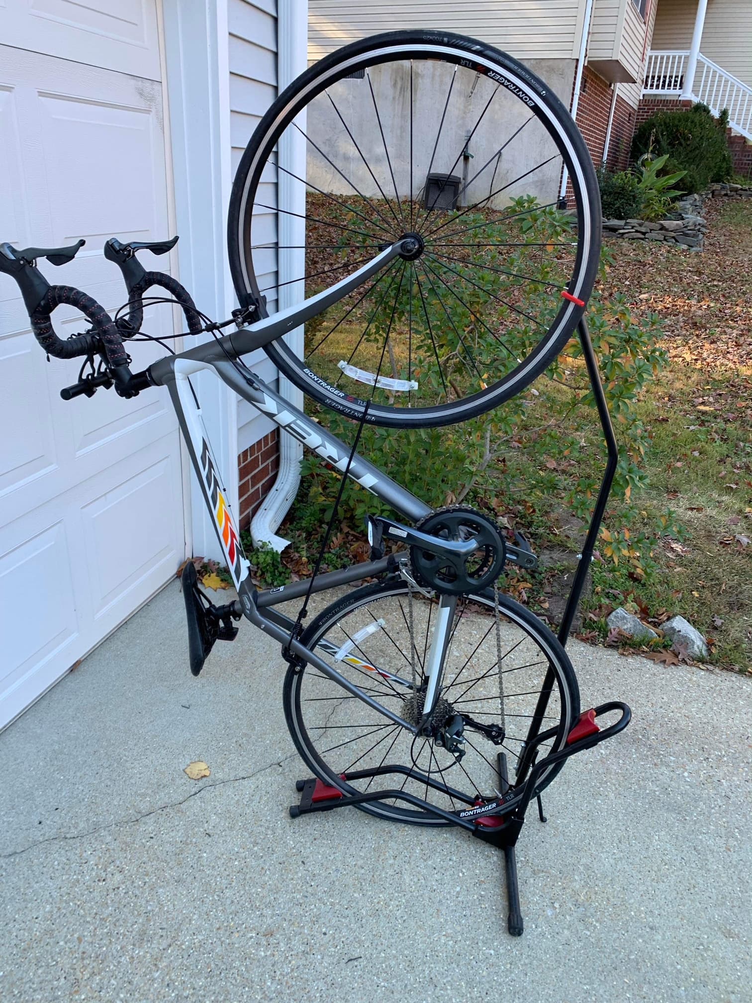 2015 Trek Domane 2.0 BicycleBlueBook