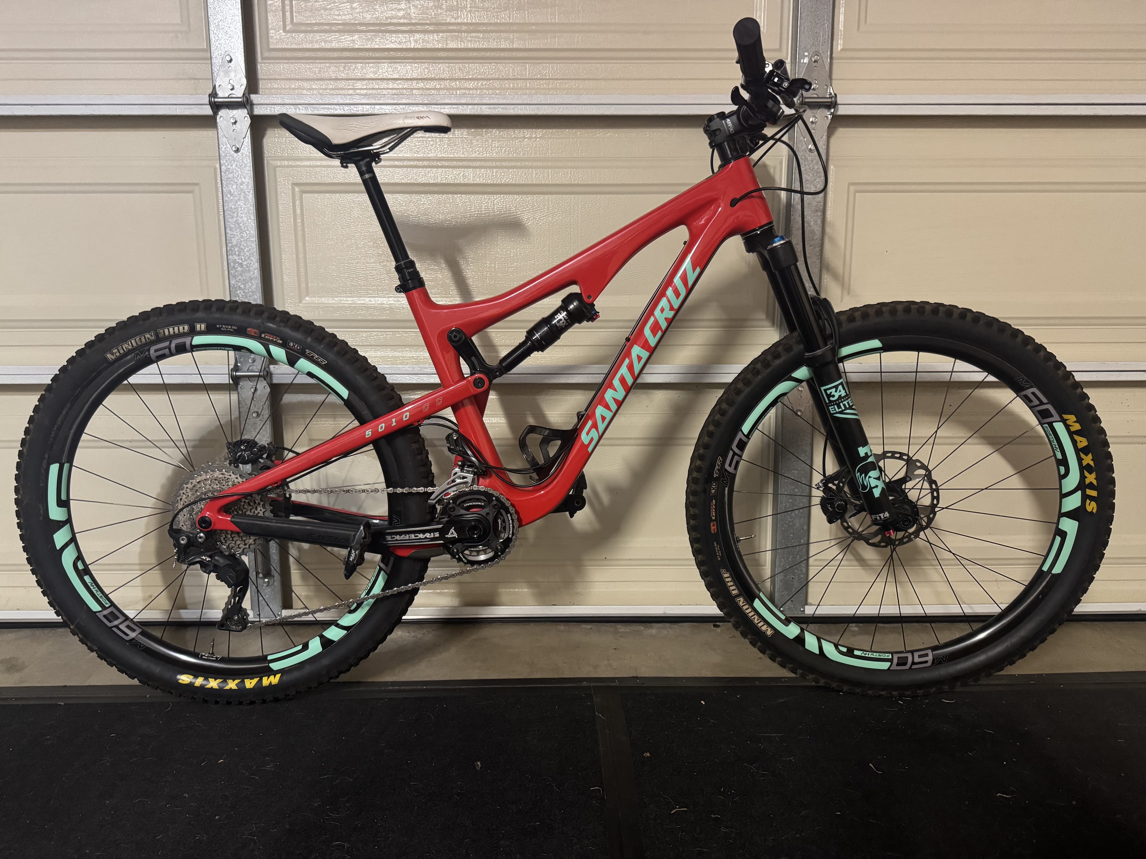 SANTA CRUZ 5010 CC Size M 未使用近い　年末セール Santa Cruz 5010 C XT - Velo Pro Cyclery